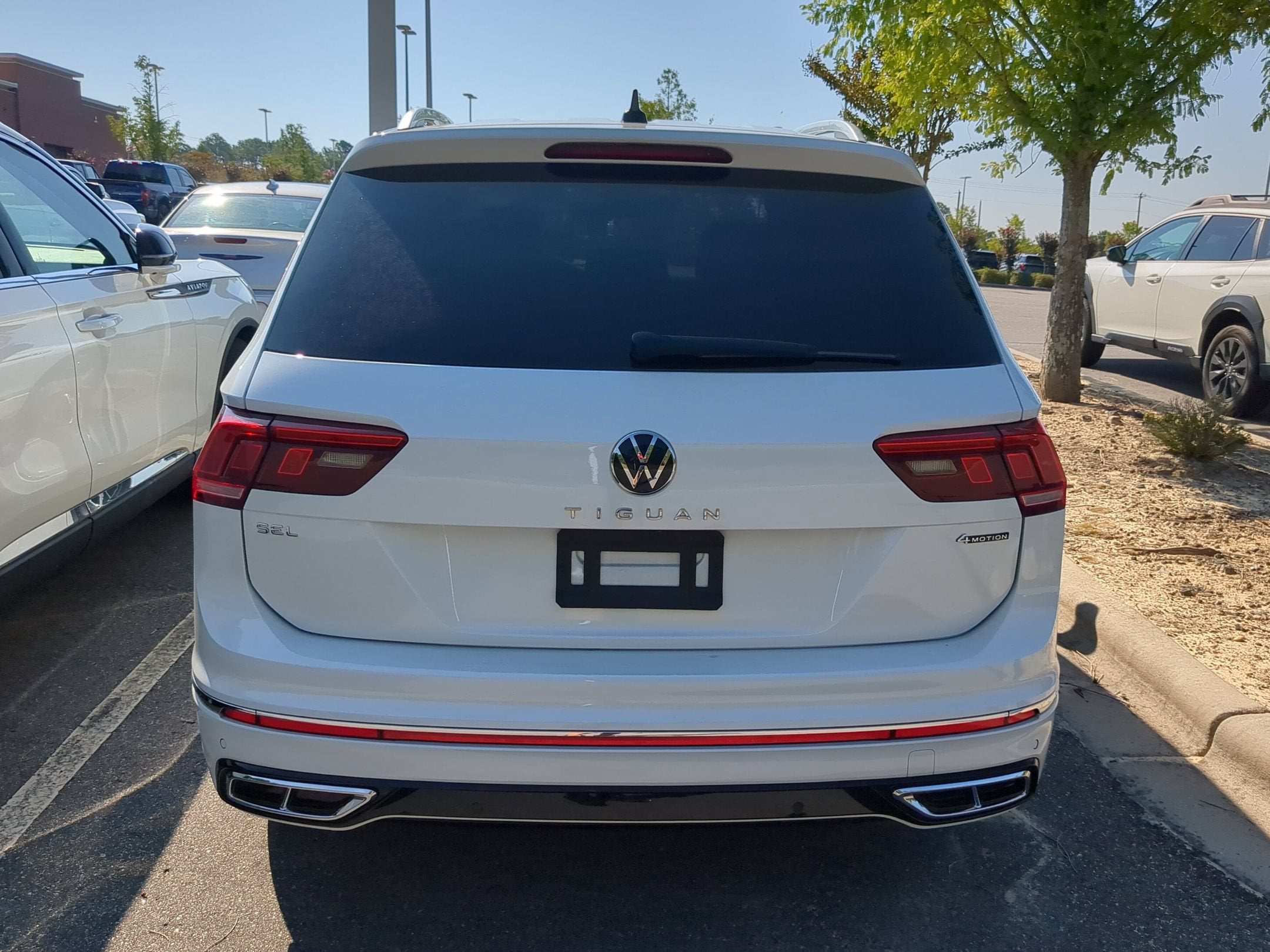 2024 Volkswagen Tiguan SEL R-Line