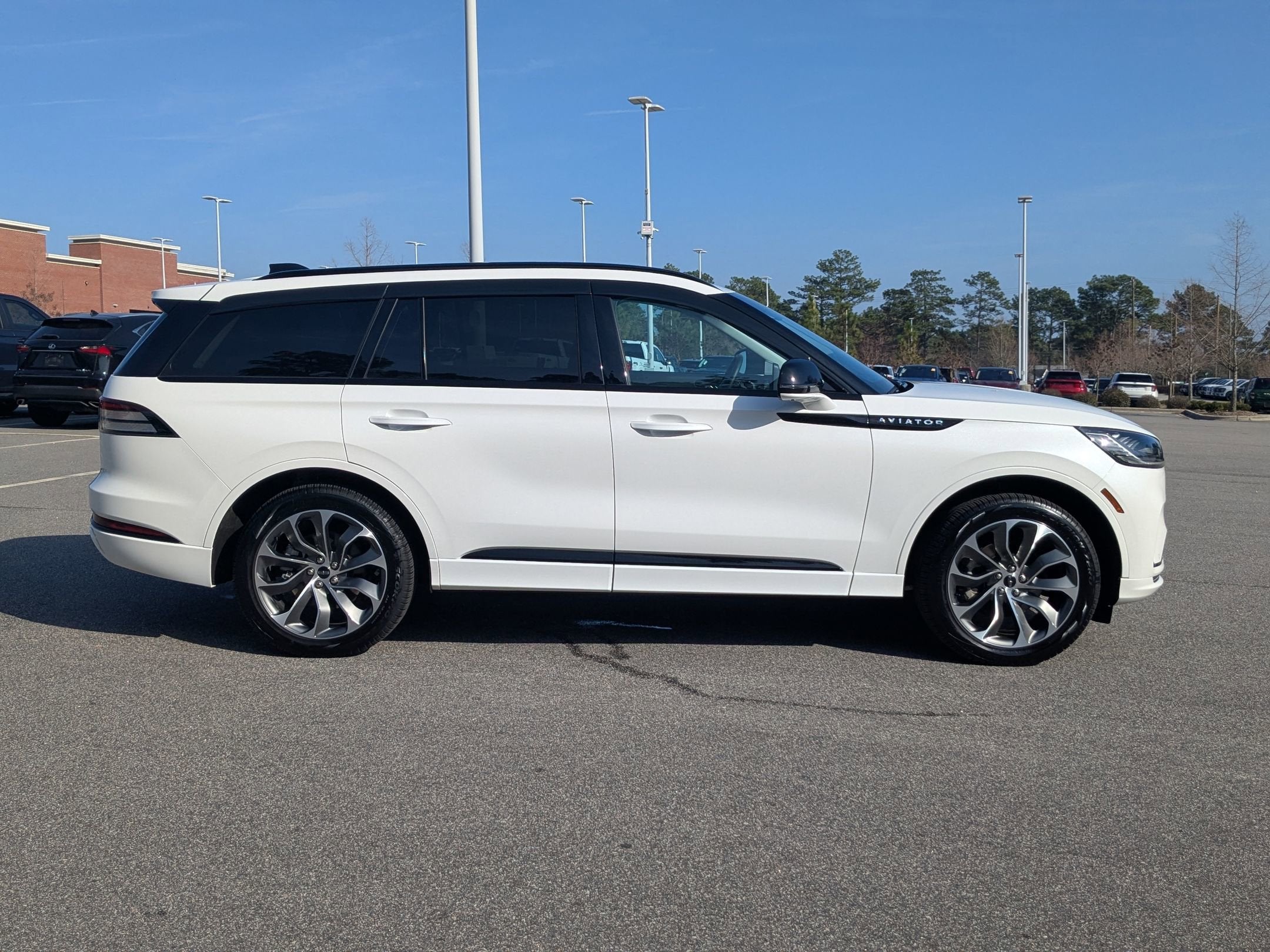 2025 Lincoln Aviator Premiere