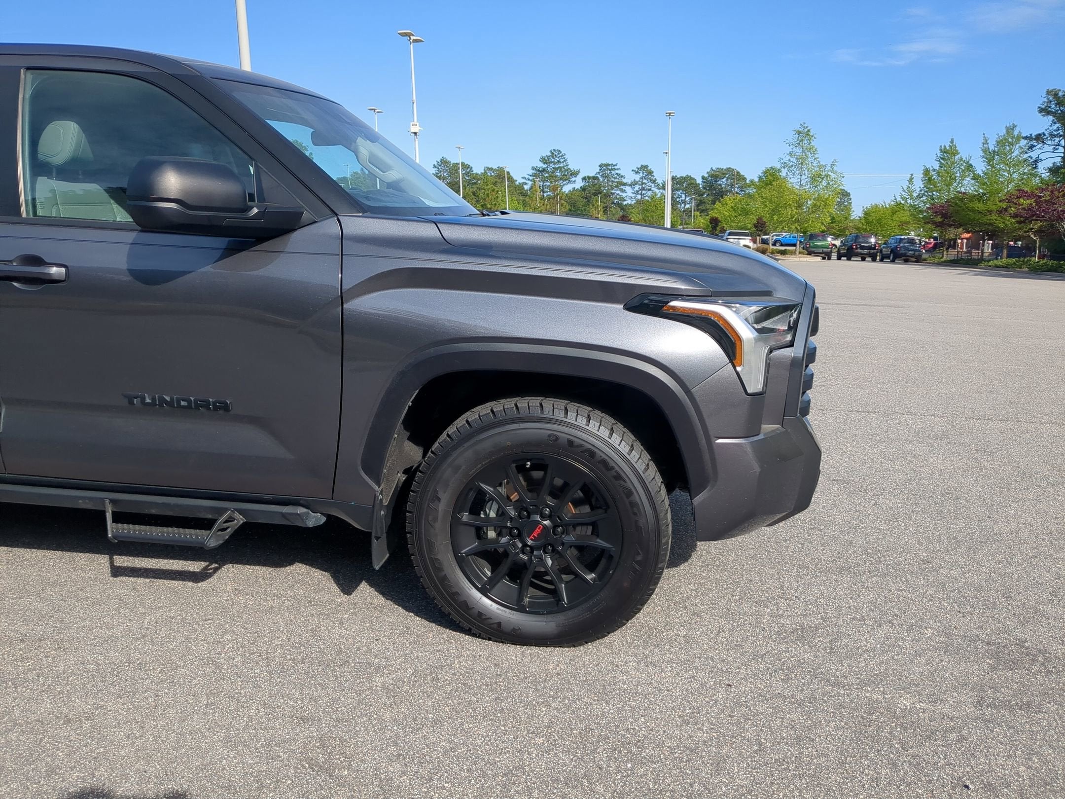 2024 Toyota Tundra 4WD SR5
