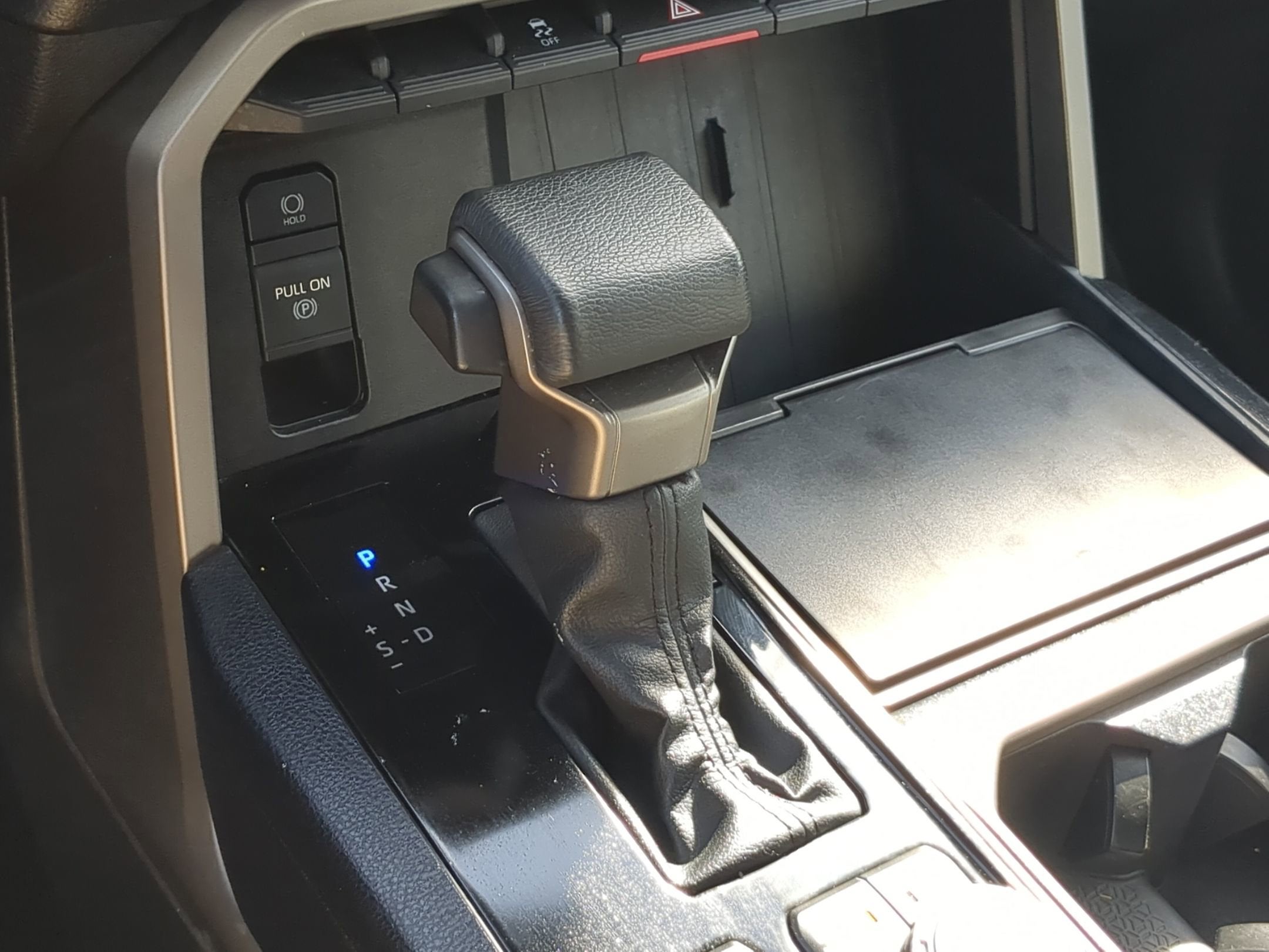 2024 Toyota Tundra 4WD SR5