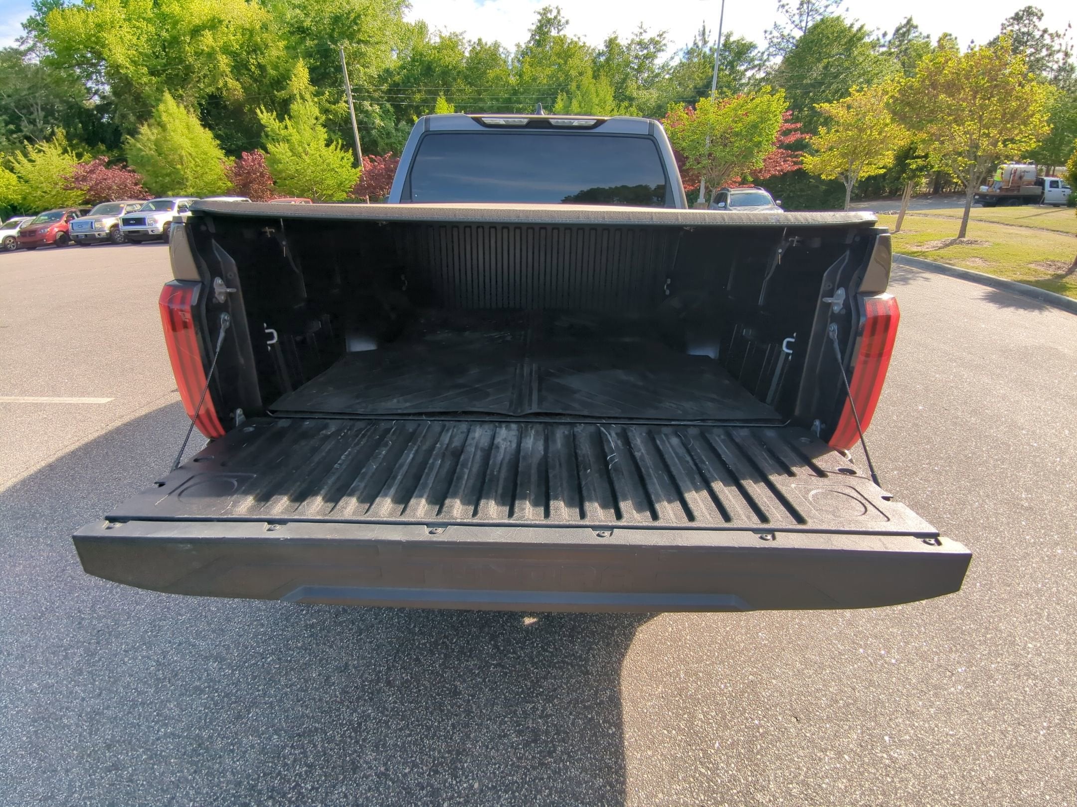 2024 Toyota Tundra 4WD SR5