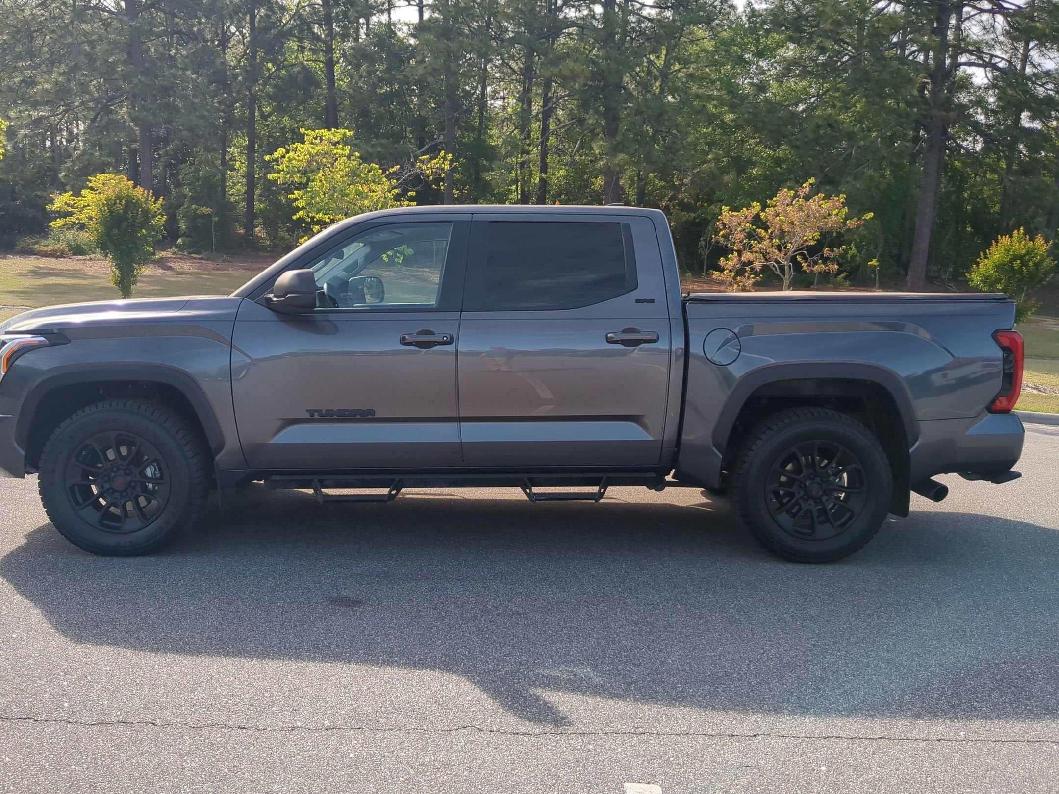 2024 Toyota Tundra 4WD SR5