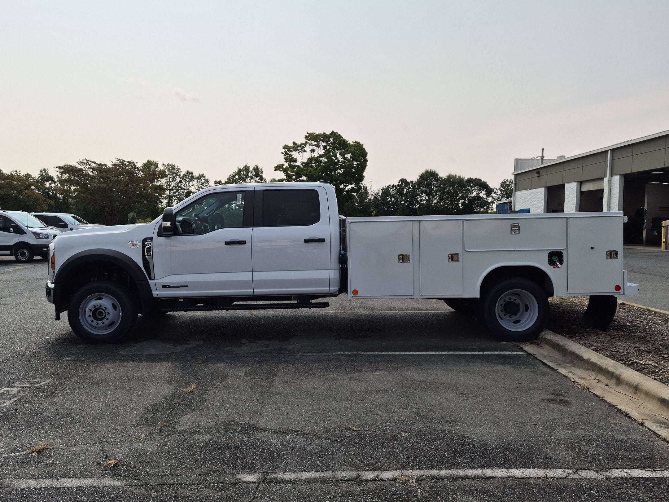 2026 Ford Super Duty F-450 DRW XL