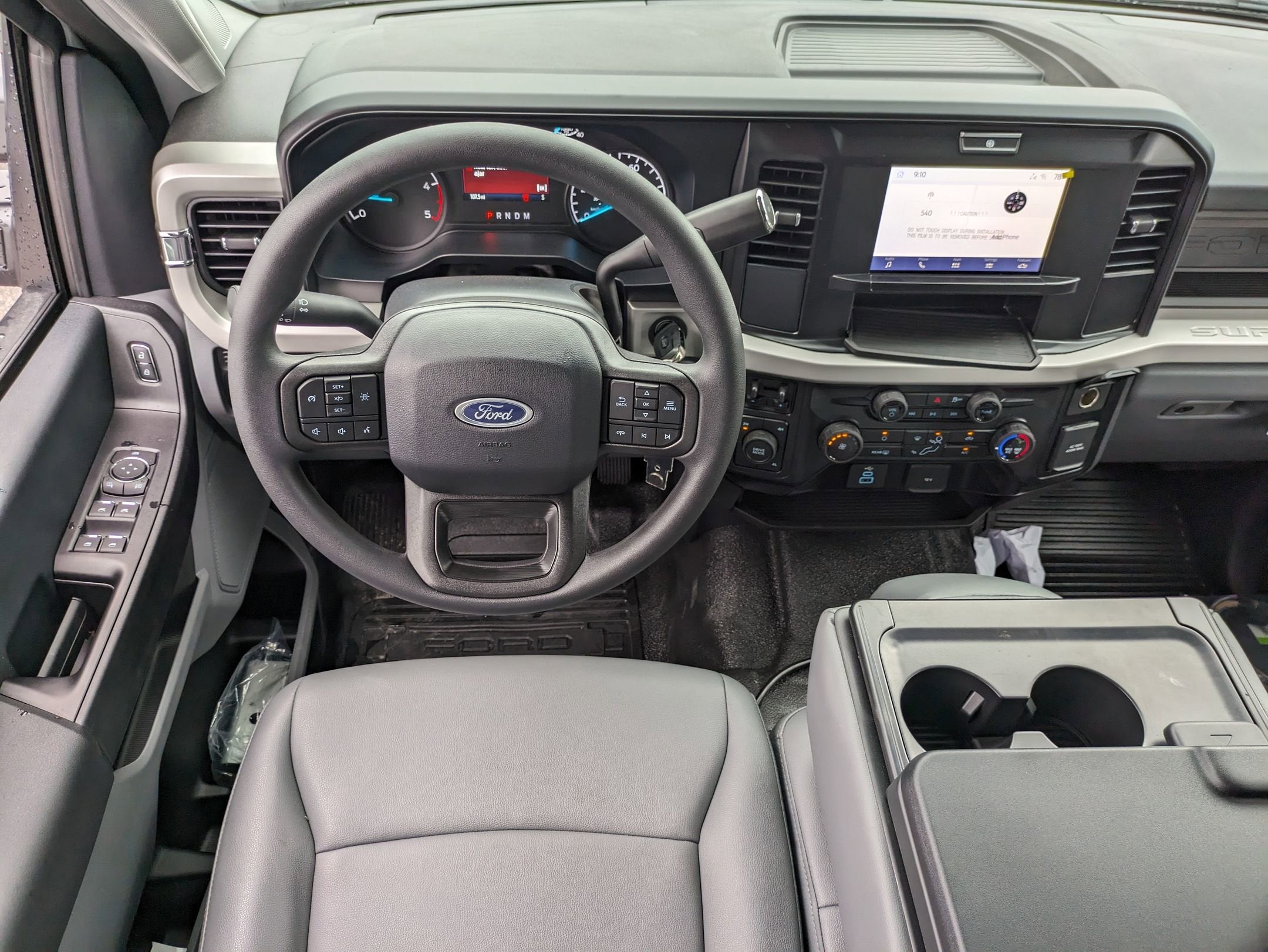 2025 Ford Super Duty F-550 DRW XL