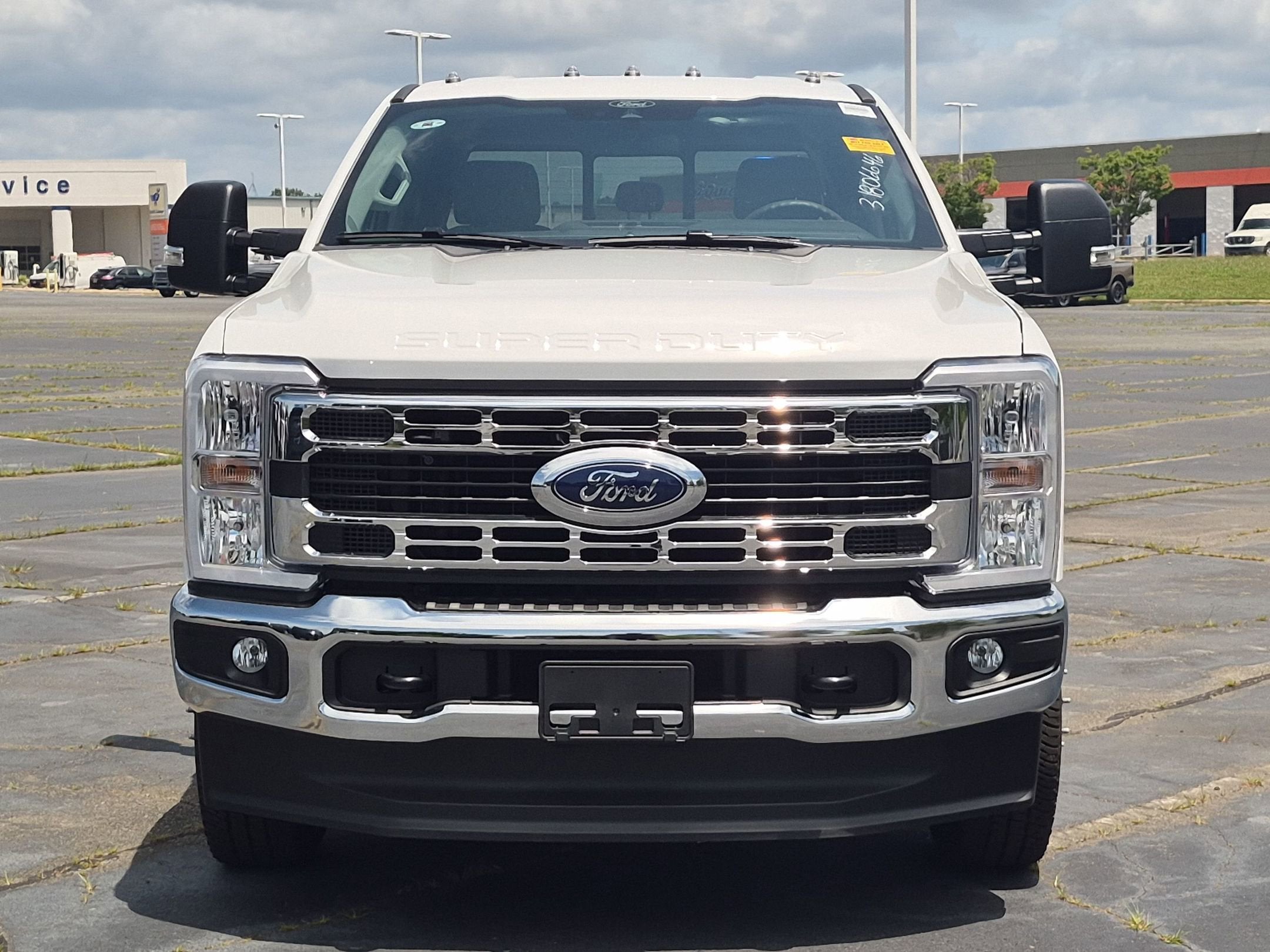2026 Ford Super Duty F-350 DRW XL