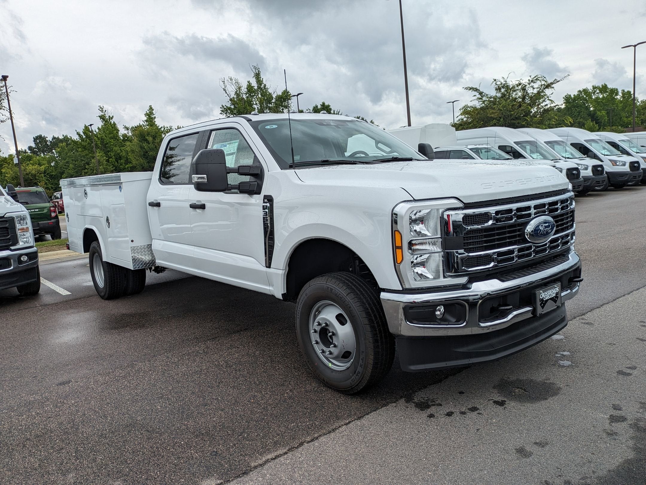 2025 Ford Super Duty F-350 DRW XL