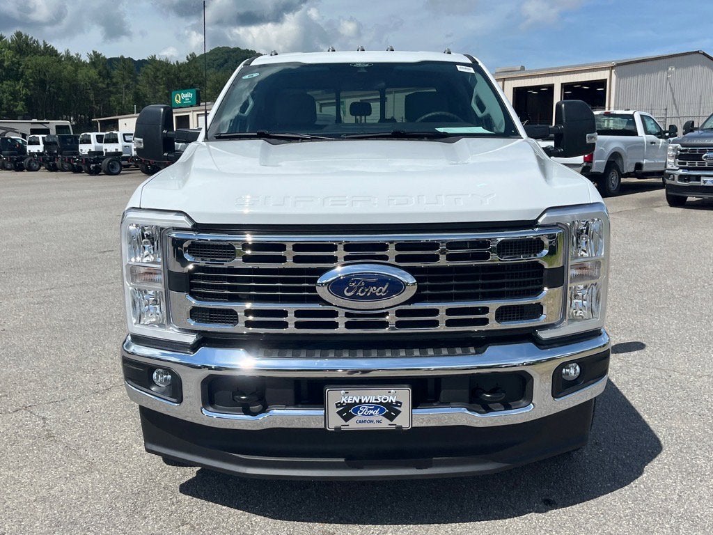 2025 Ford Super Duty F-350 DRW XL