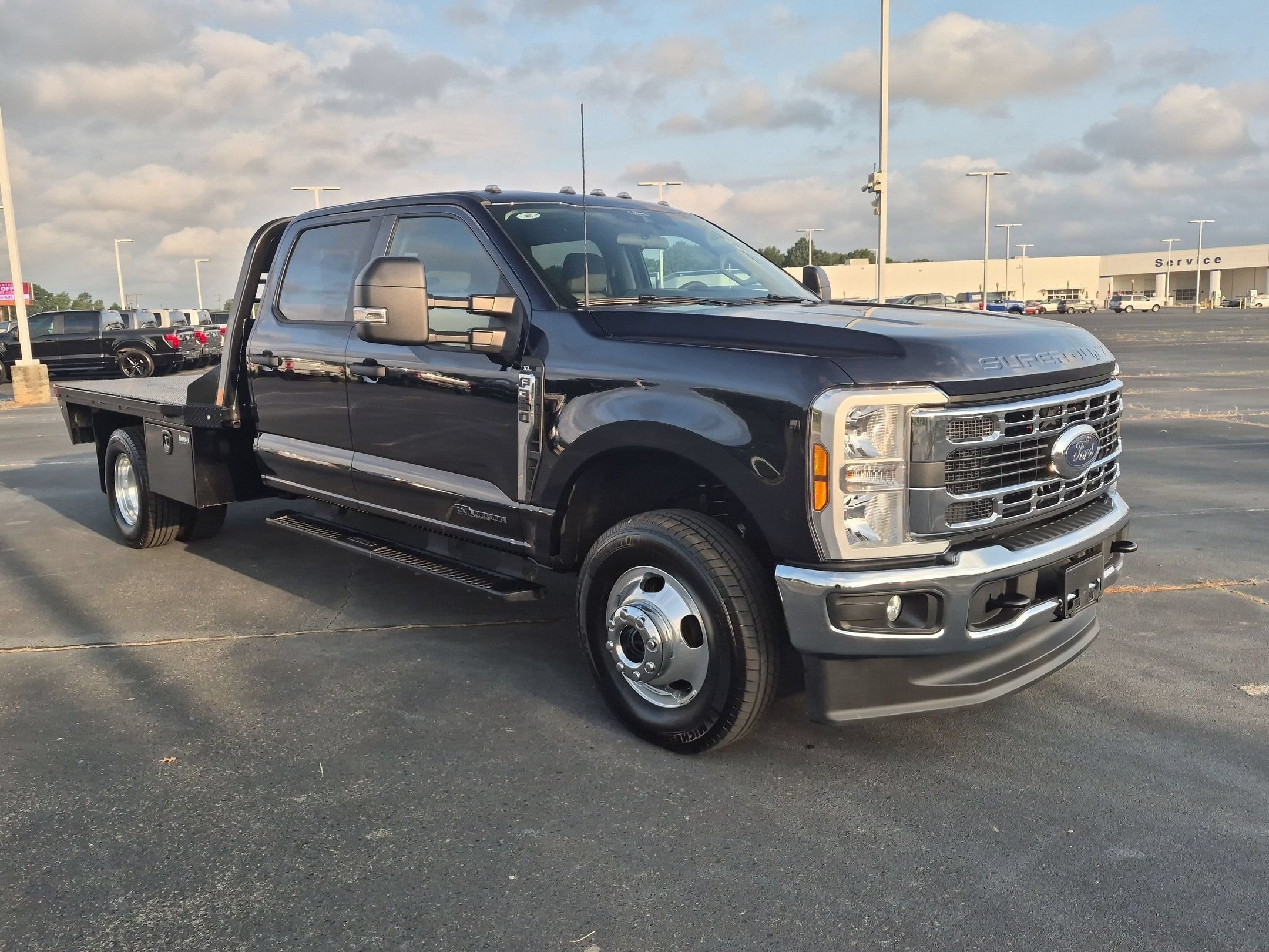 2025 Ford Super Duty F-350 DRW XL
