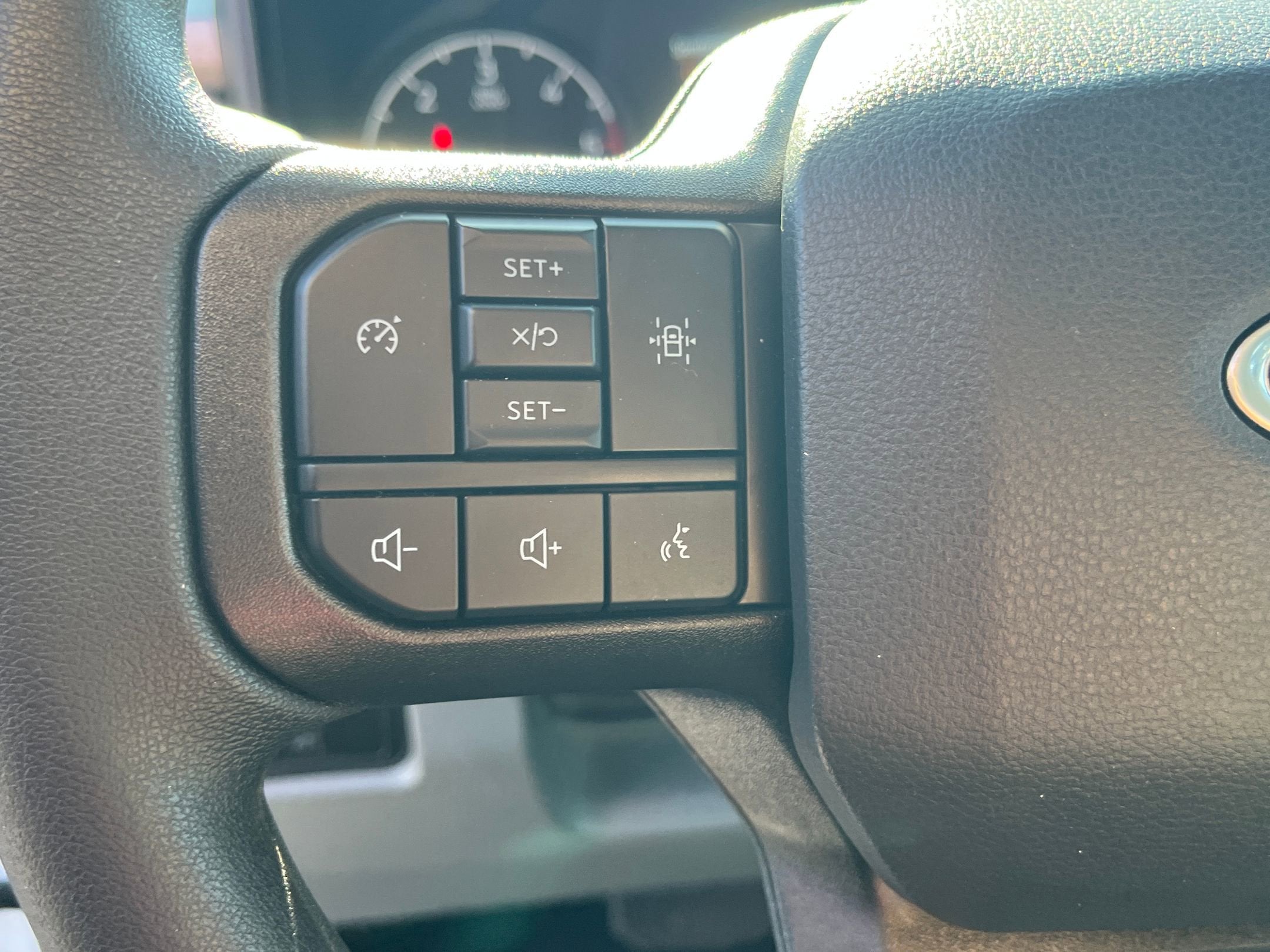 2025 Ford Super Duty F-350 SRW XL