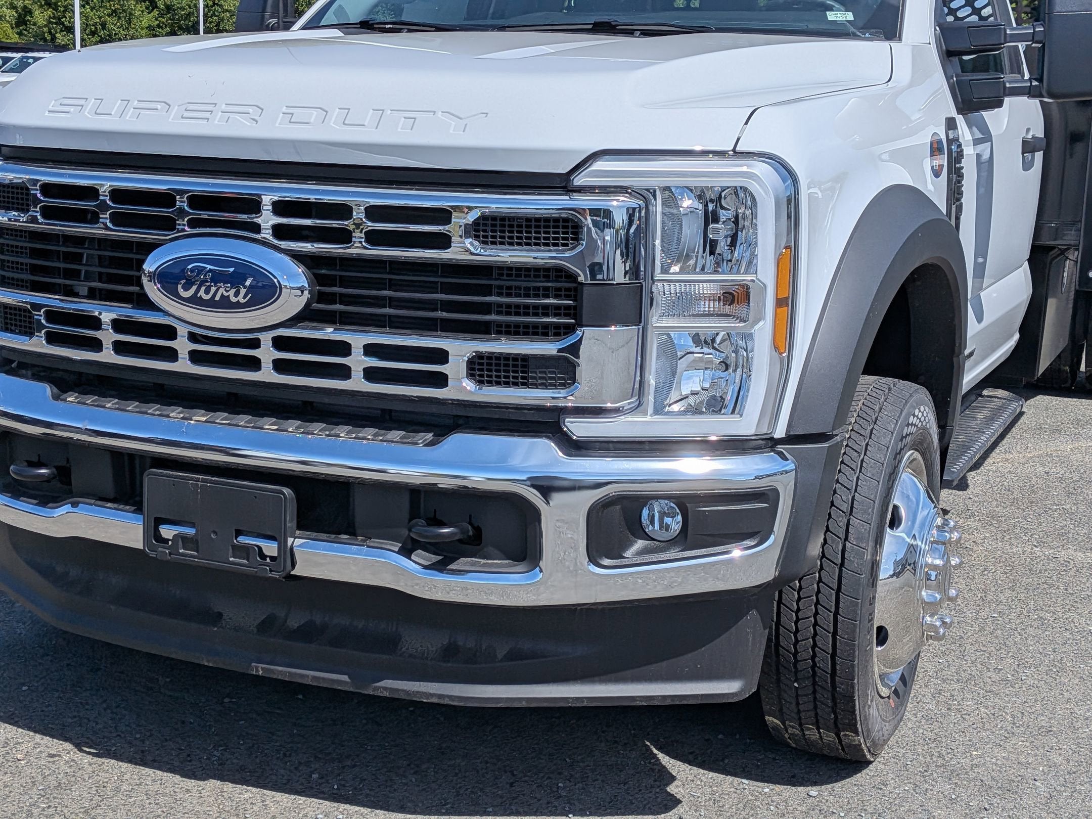 2025 Ford Super Duty F-550 DRW XL