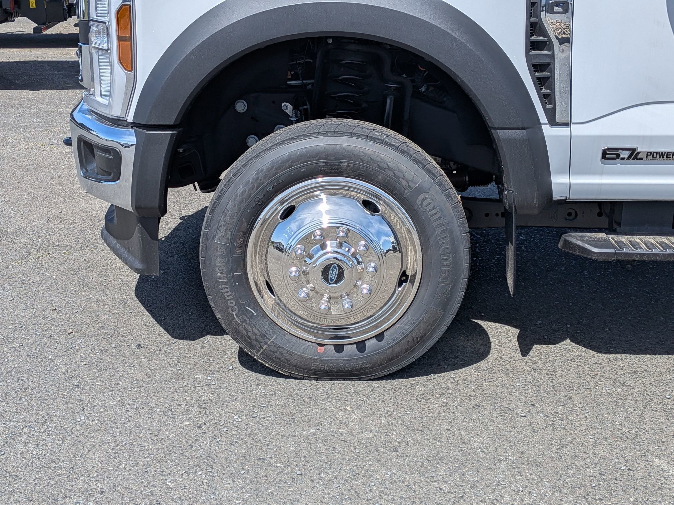 2025 Ford Super Duty F-550 DRW XL