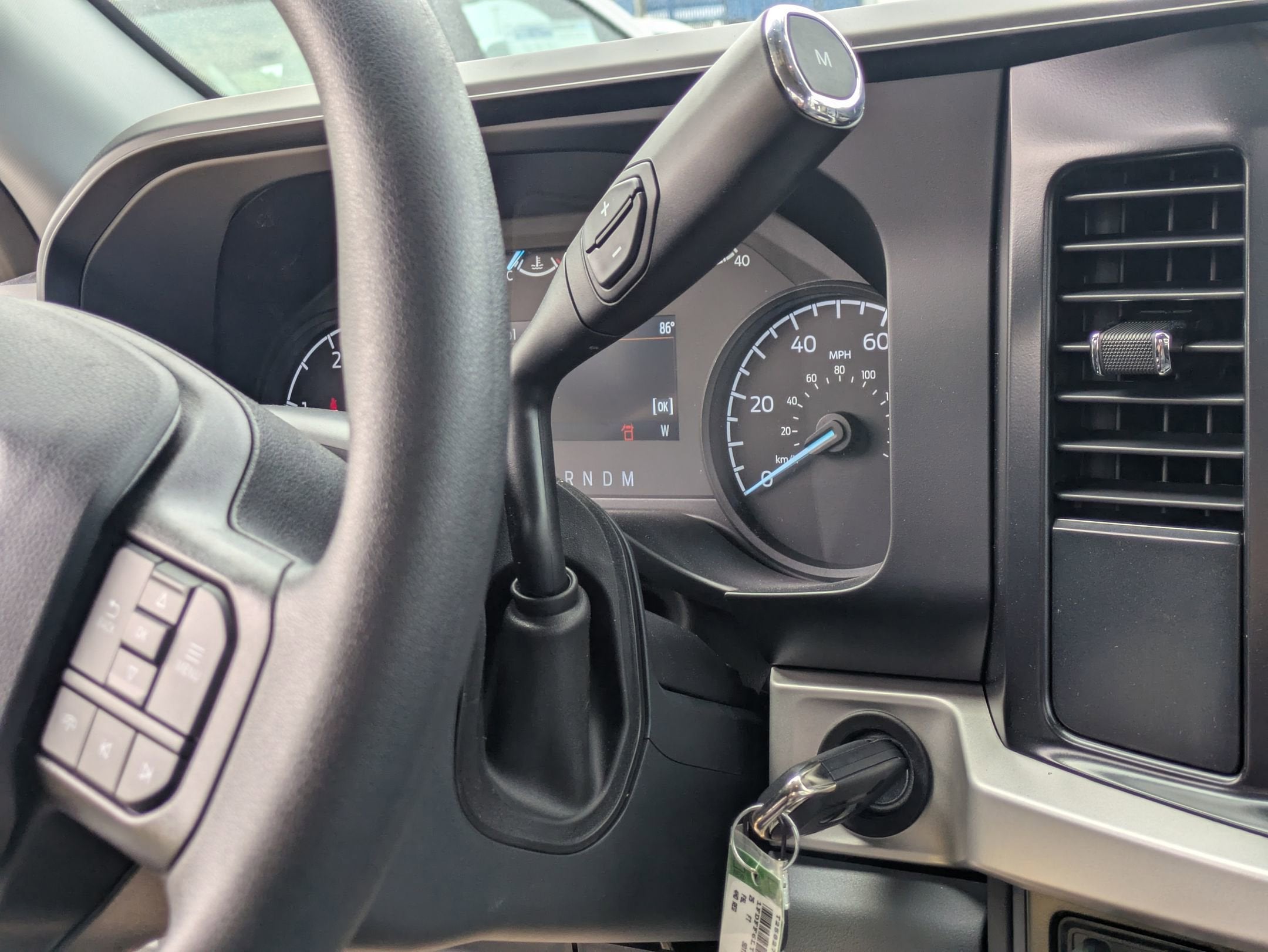 2025 Ford Super Duty F-600 DRW XL