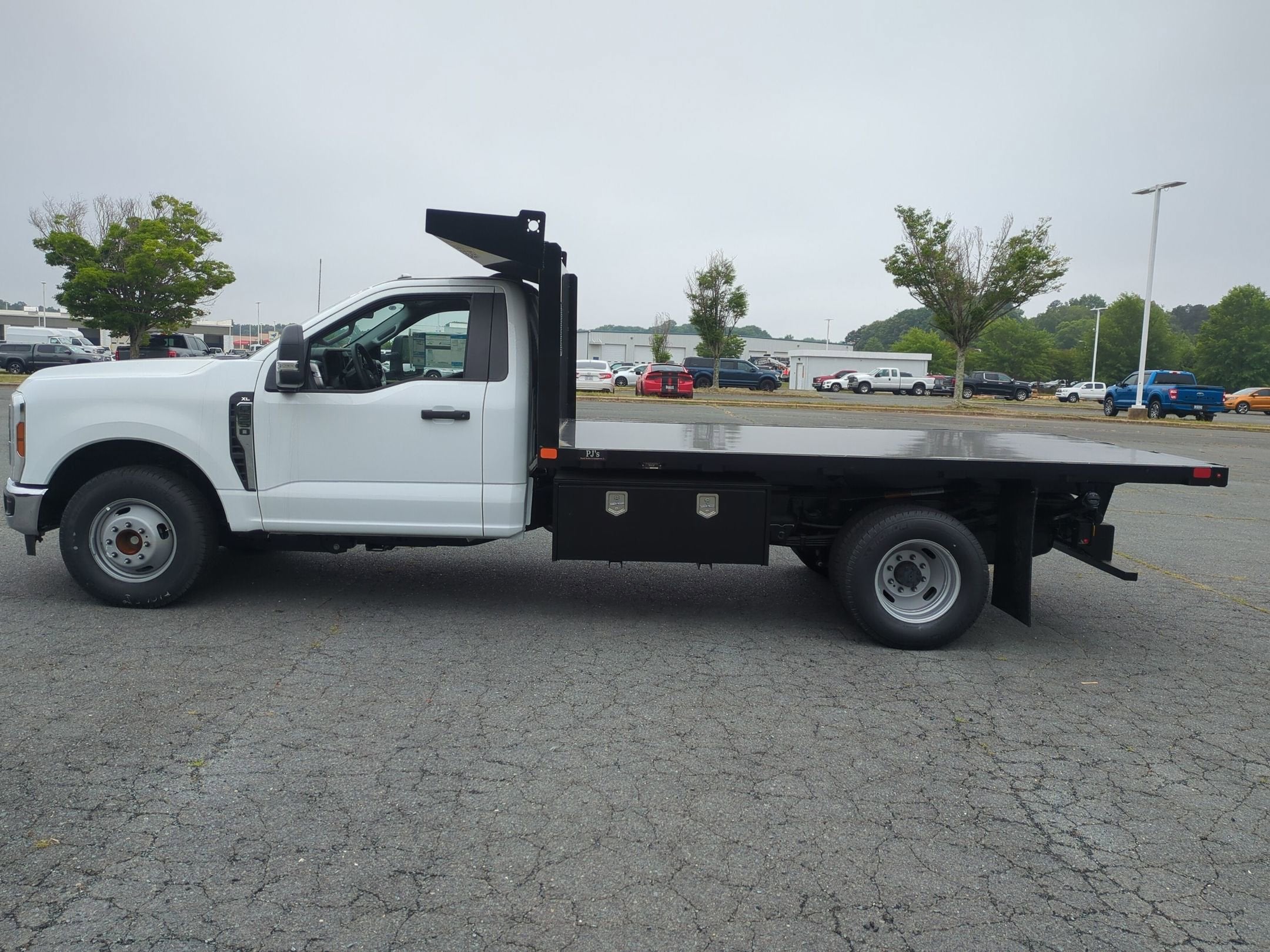 2026 Ford Super Duty F-350 DRW Base