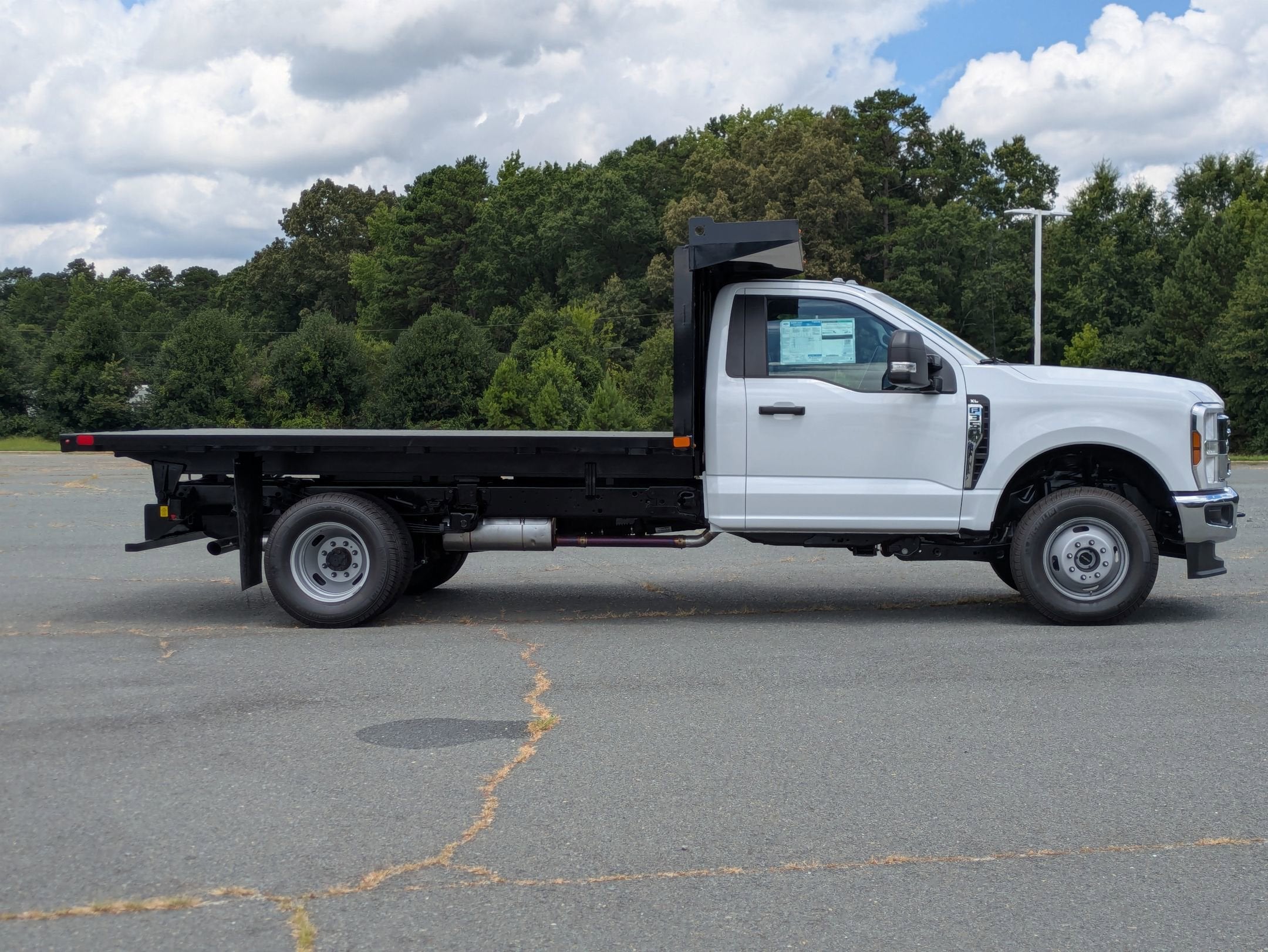 2025 Ford Super Duty F-350 DRW XL