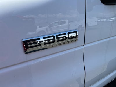 2025 Ford E-Series Cutaway Base 12ft Box