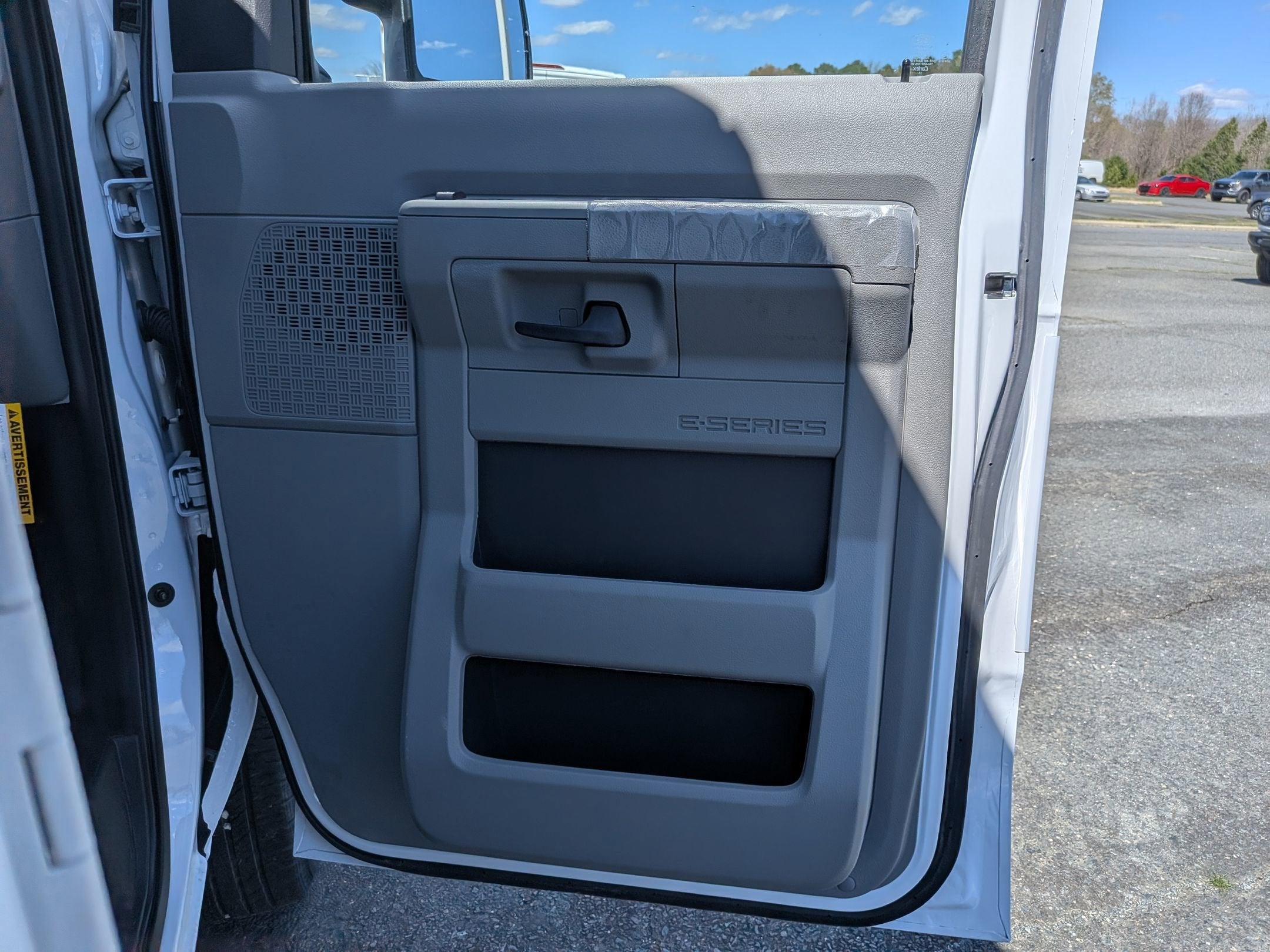 2026 Ford E-Series Cutaway Base