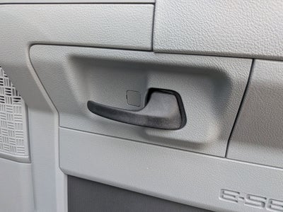 2026 Ford E-Series Cutaway Base