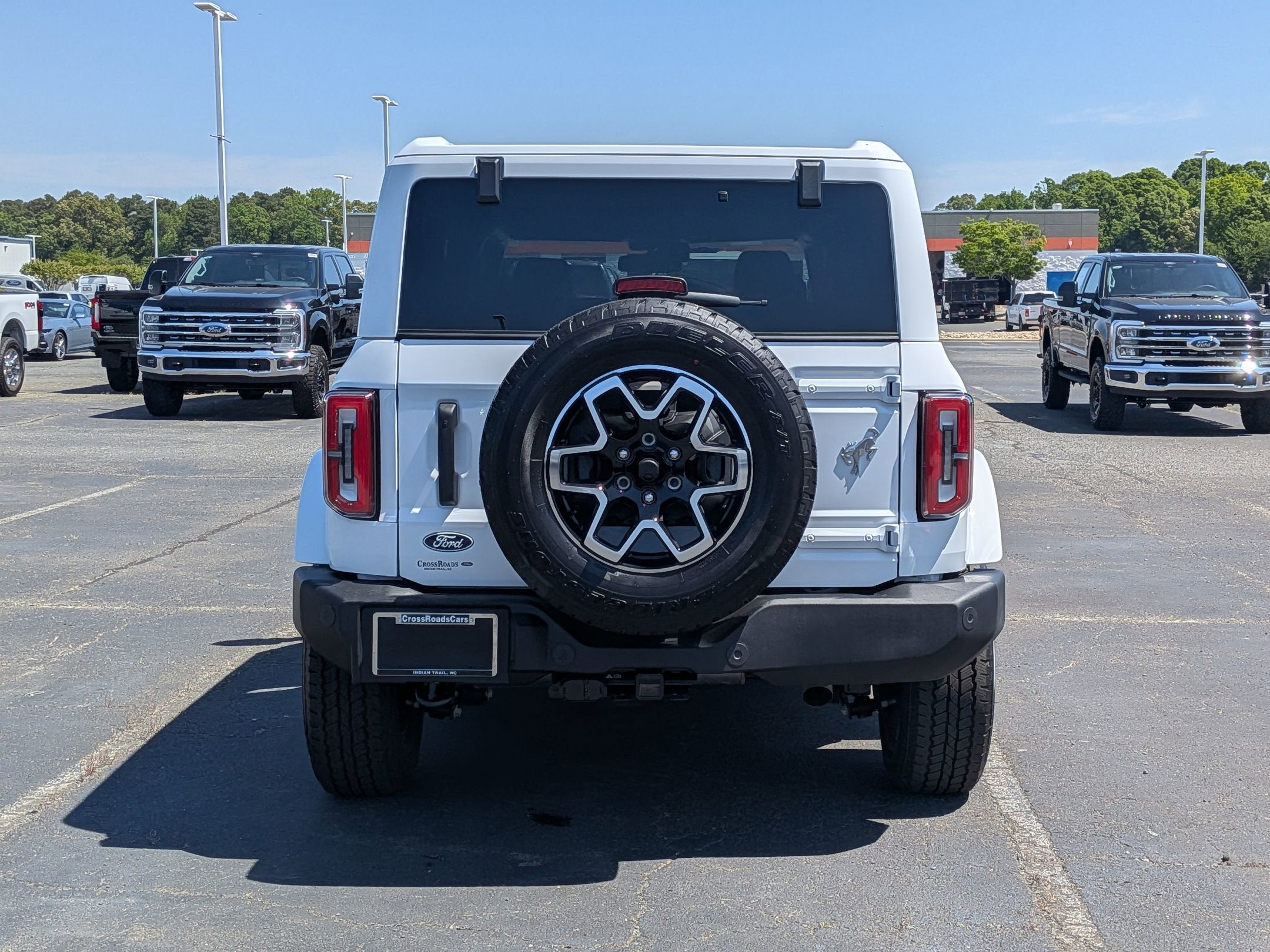 2026 Ford Bronco Outer Banks Custom Wheels / Lift