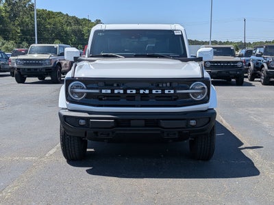 2026 Ford Bronco Outer Banks Custom Wheels / Lift
