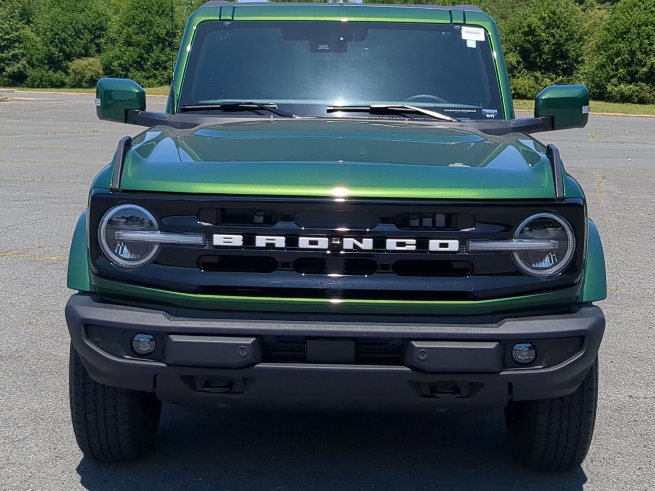 2025 Ford Bronco Outer Banks - Crossroads Courtesy Demo