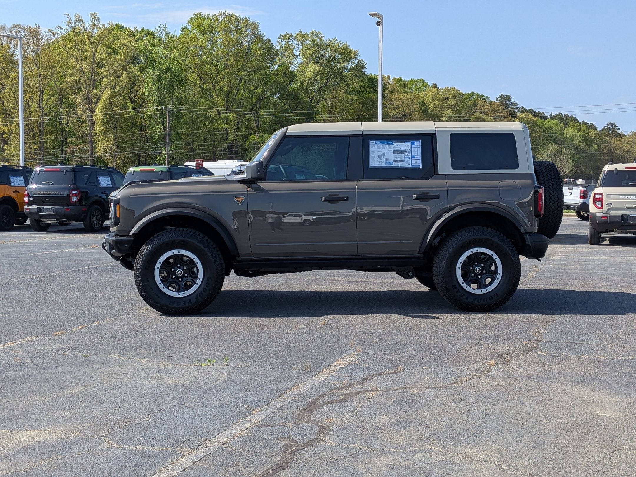 2026 Ford Bronco Badlands