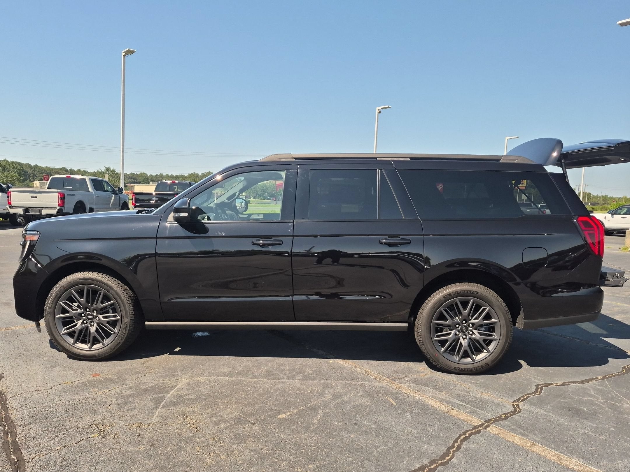 2027 Ford Expedition Max Platinum