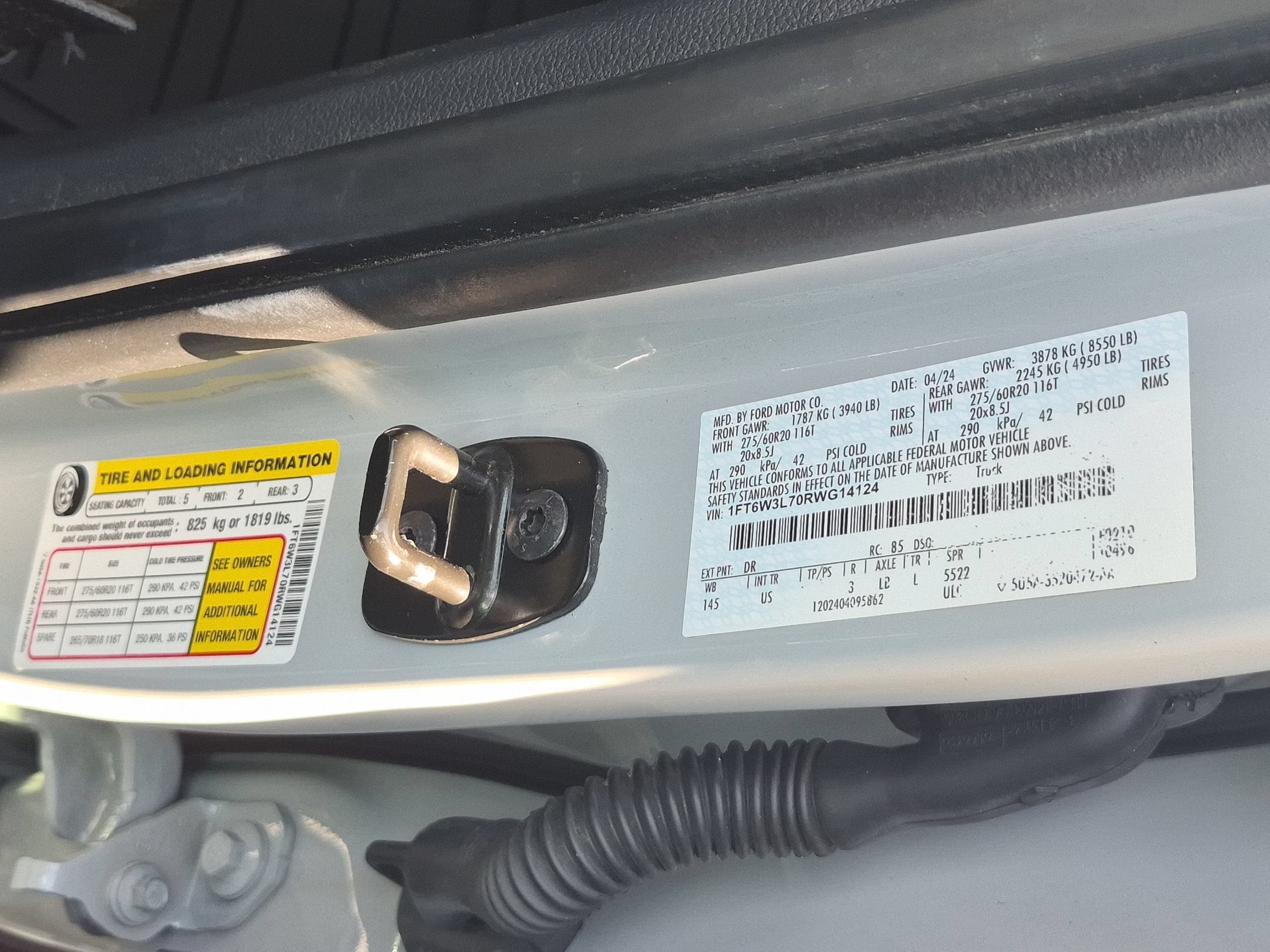 2024 Ford F-150 Lightning Flash