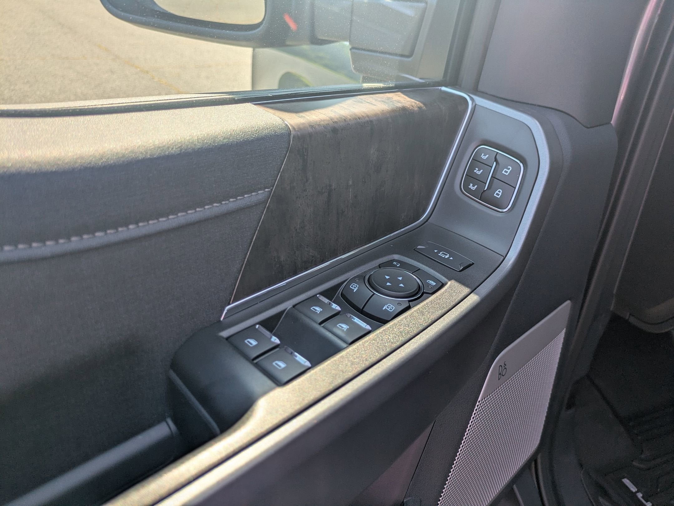 2025 Ford Super Duty F-250 SRW LARIAT