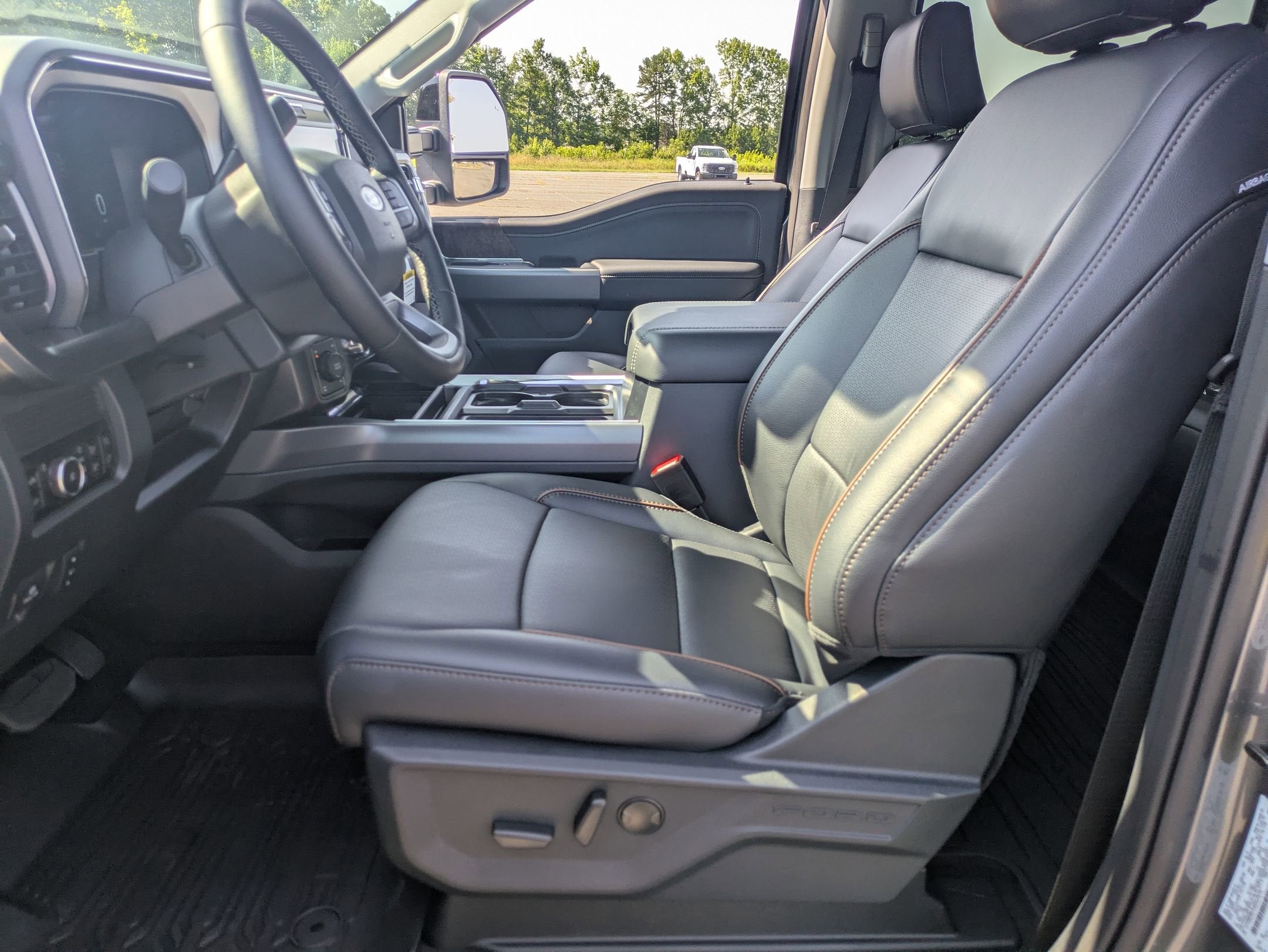 2025 Ford Super Duty F-250 SRW LARIAT