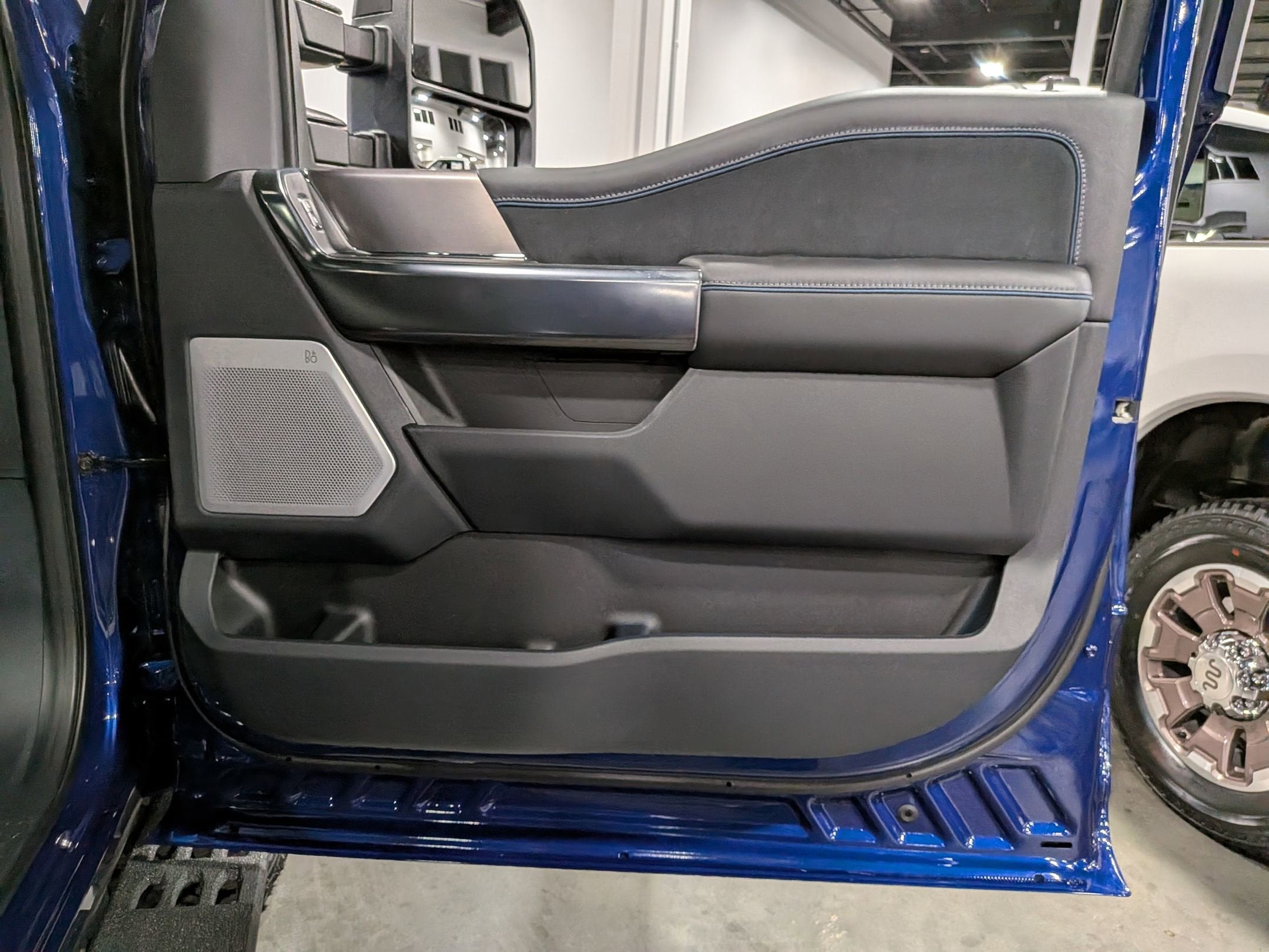 2026 Ford Super Duty F-350 SRW Platinum