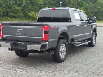 2026 Ford Super Duty F-350 SRW LARIAT