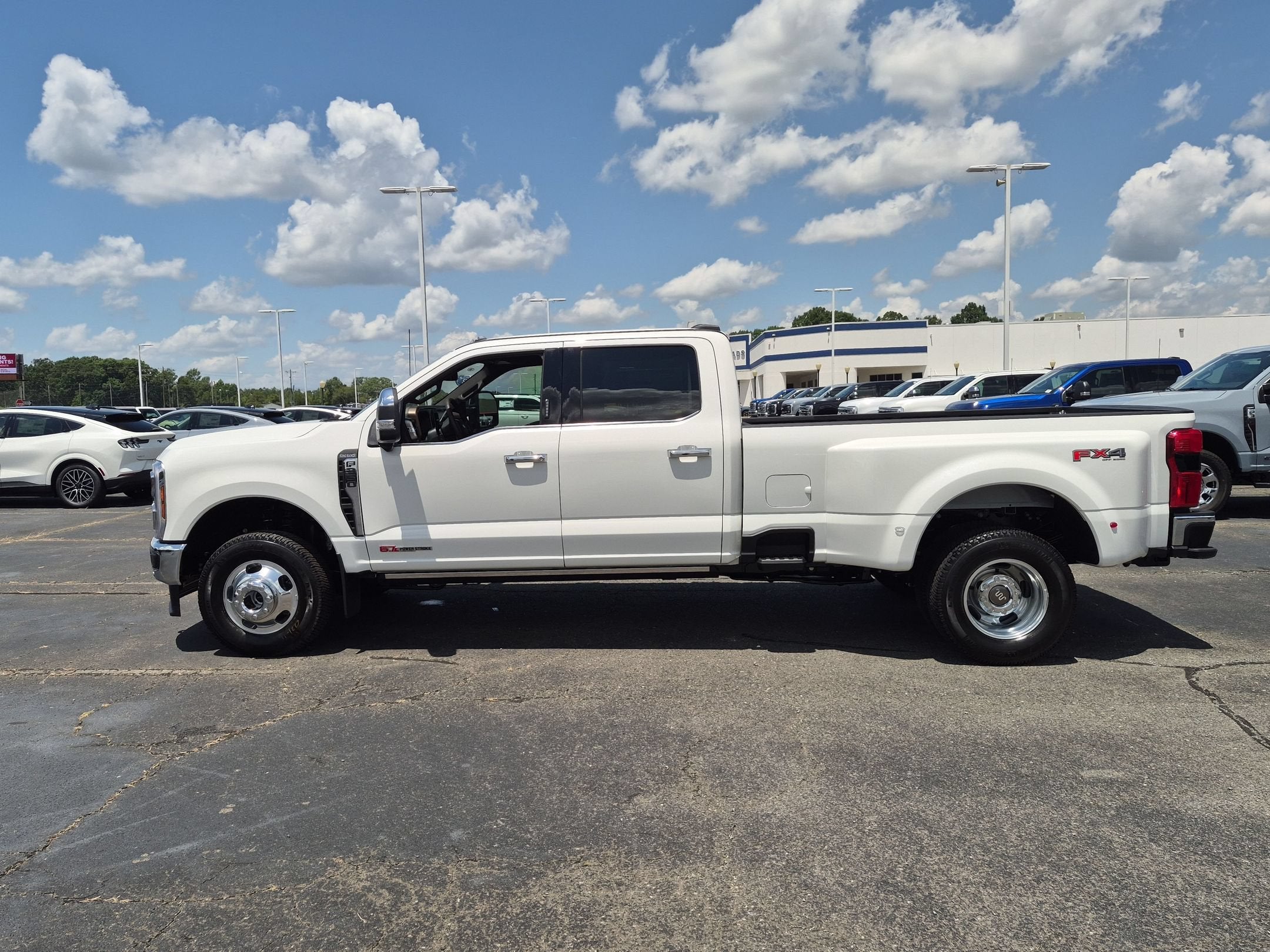 2026 Ford Super Duty F-350 DRW King Ranch