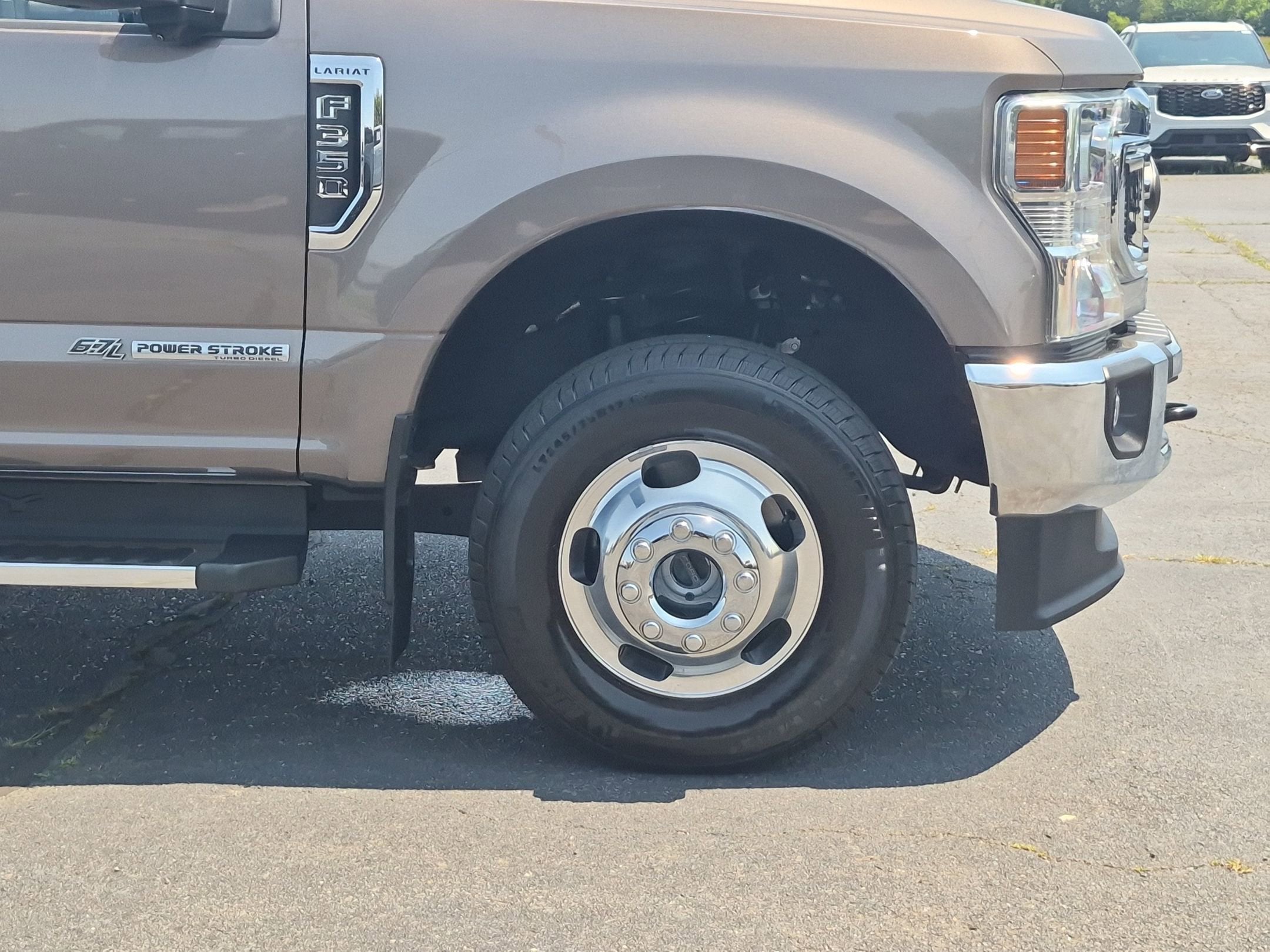 2022 Ford Super Duty F-350 DRW LARIAT
