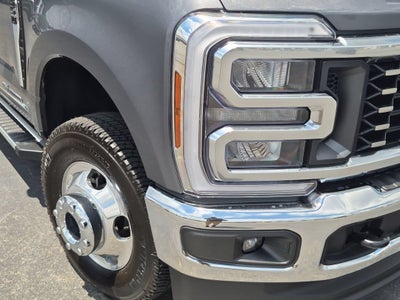 2026 Ford Super Duty F-350 DRW LARIAT