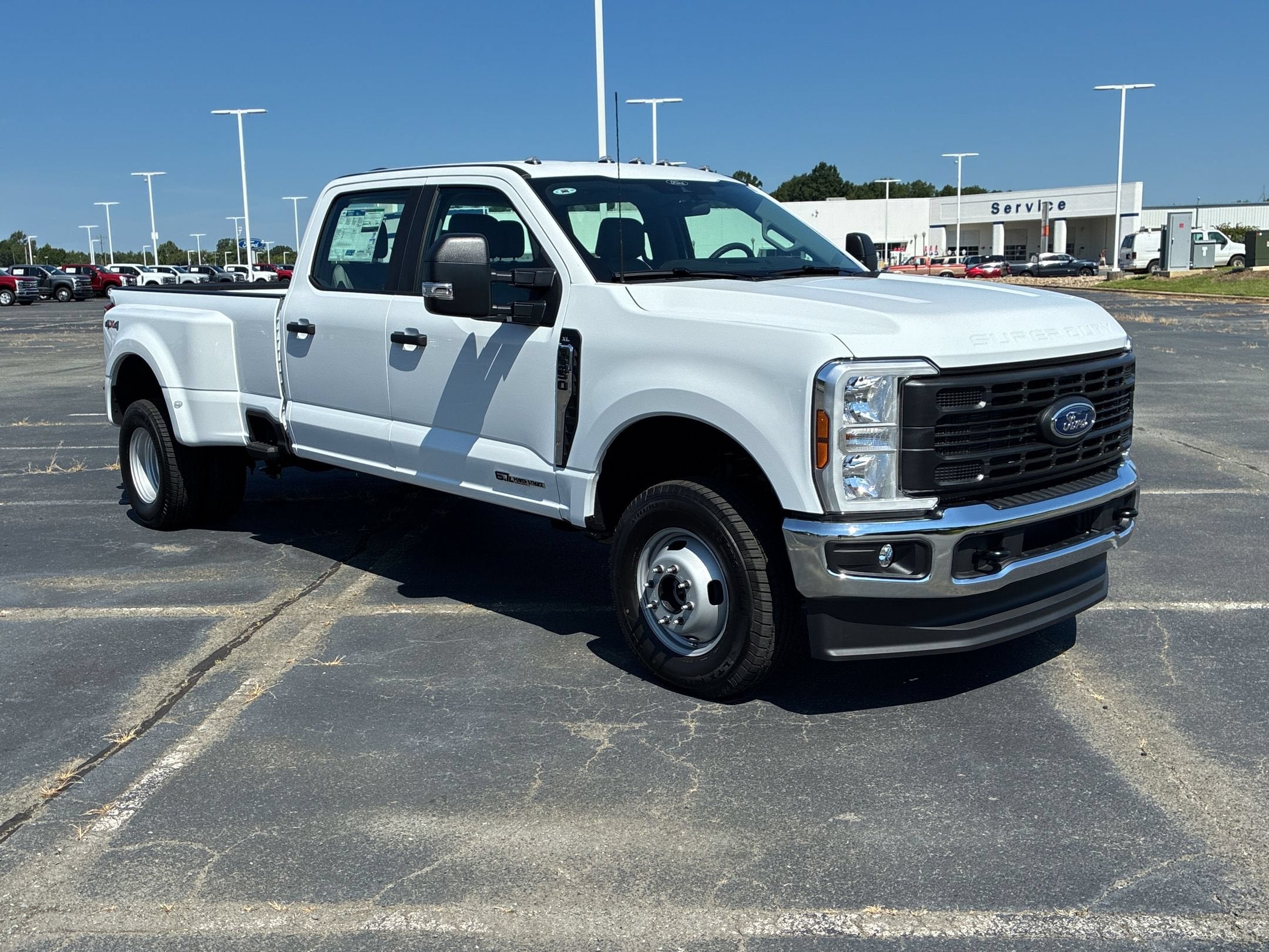 2026 Ford Super Duty F-350 DRW XL