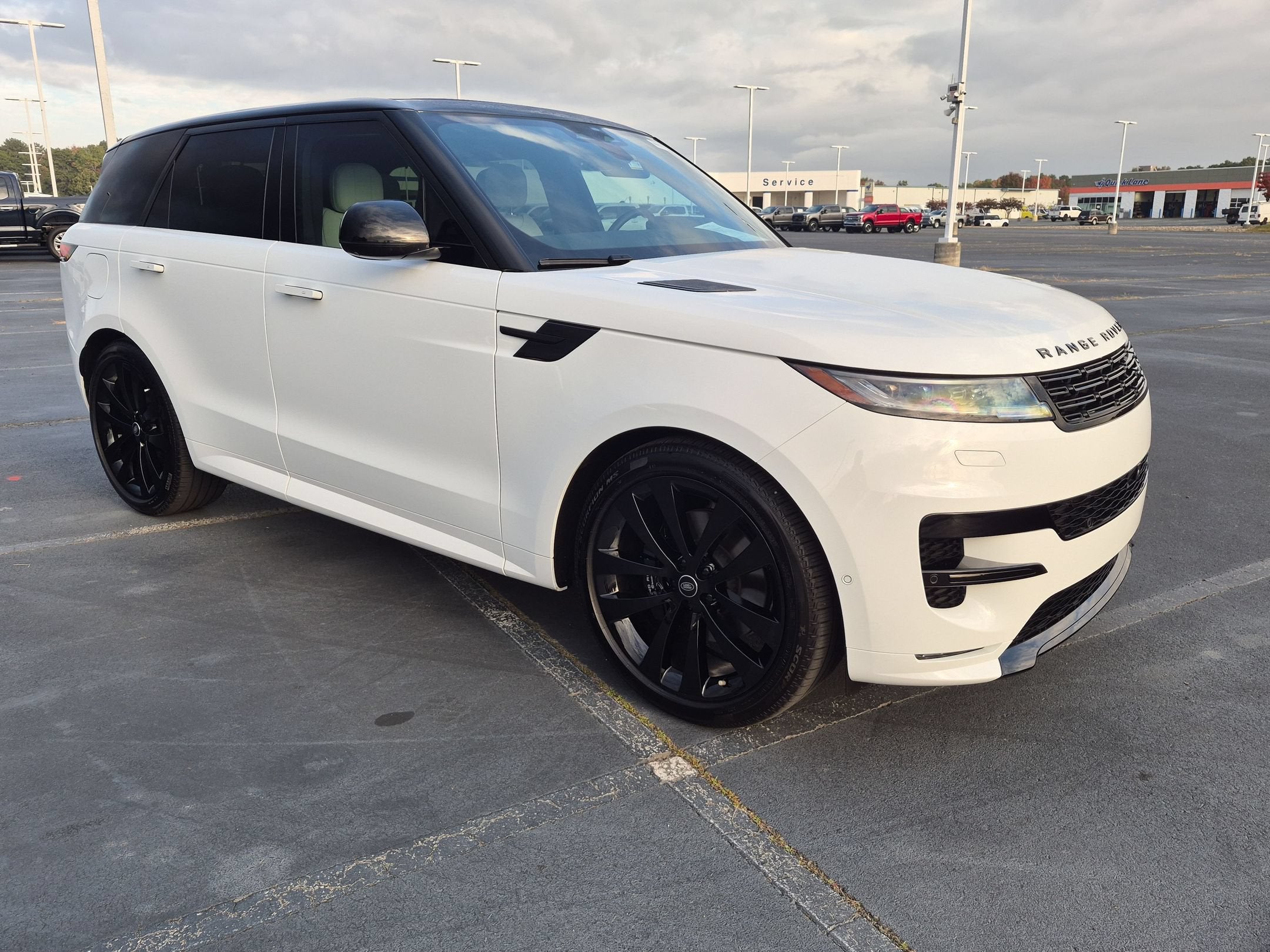 2025 Land Rover Range Rover Sport Dynamic SE