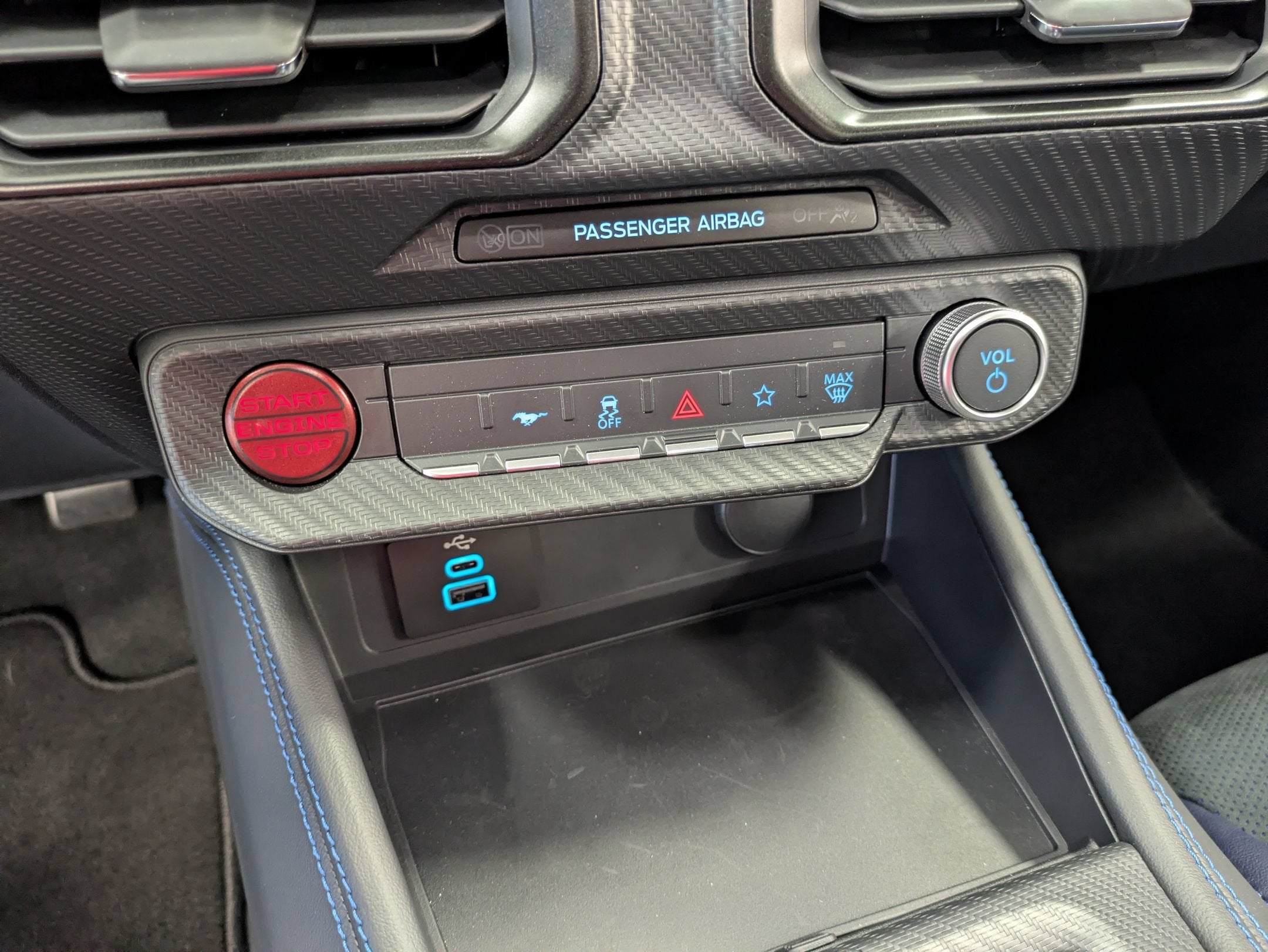 2026 Ford Mustang Dark Horse