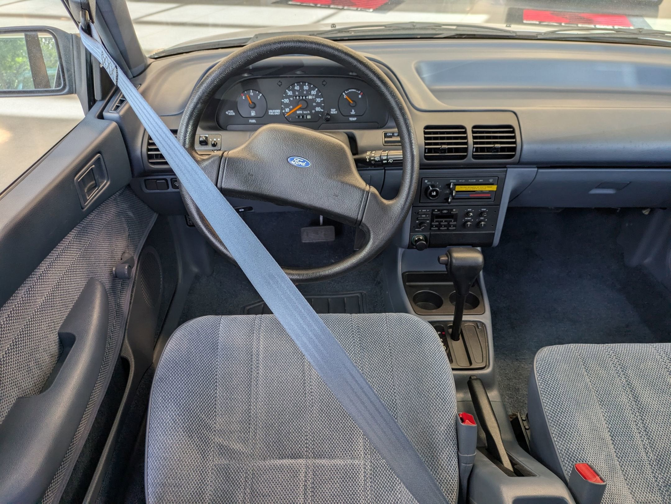 1993 Ford Escort LX