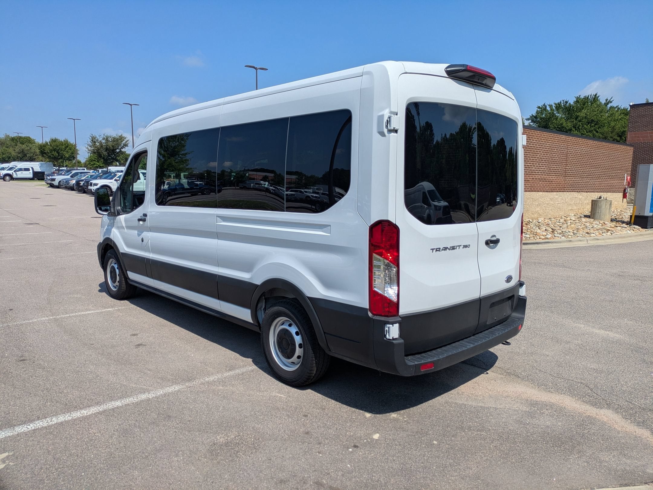 2025 Ford Transit Passenger Wagon XL