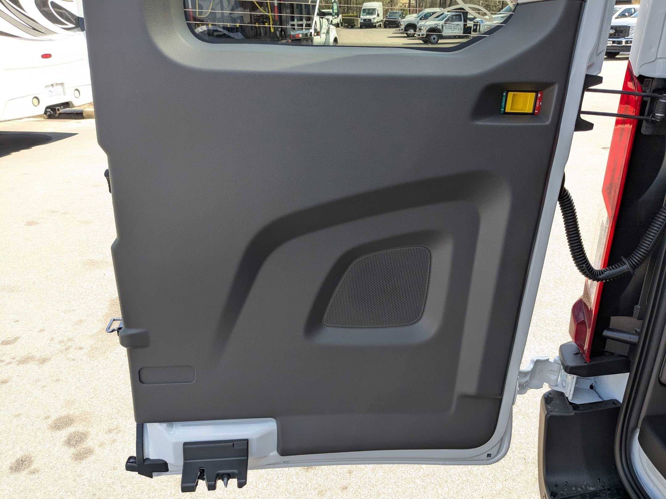 2026 Ford Transit Passenger Wagon XLT