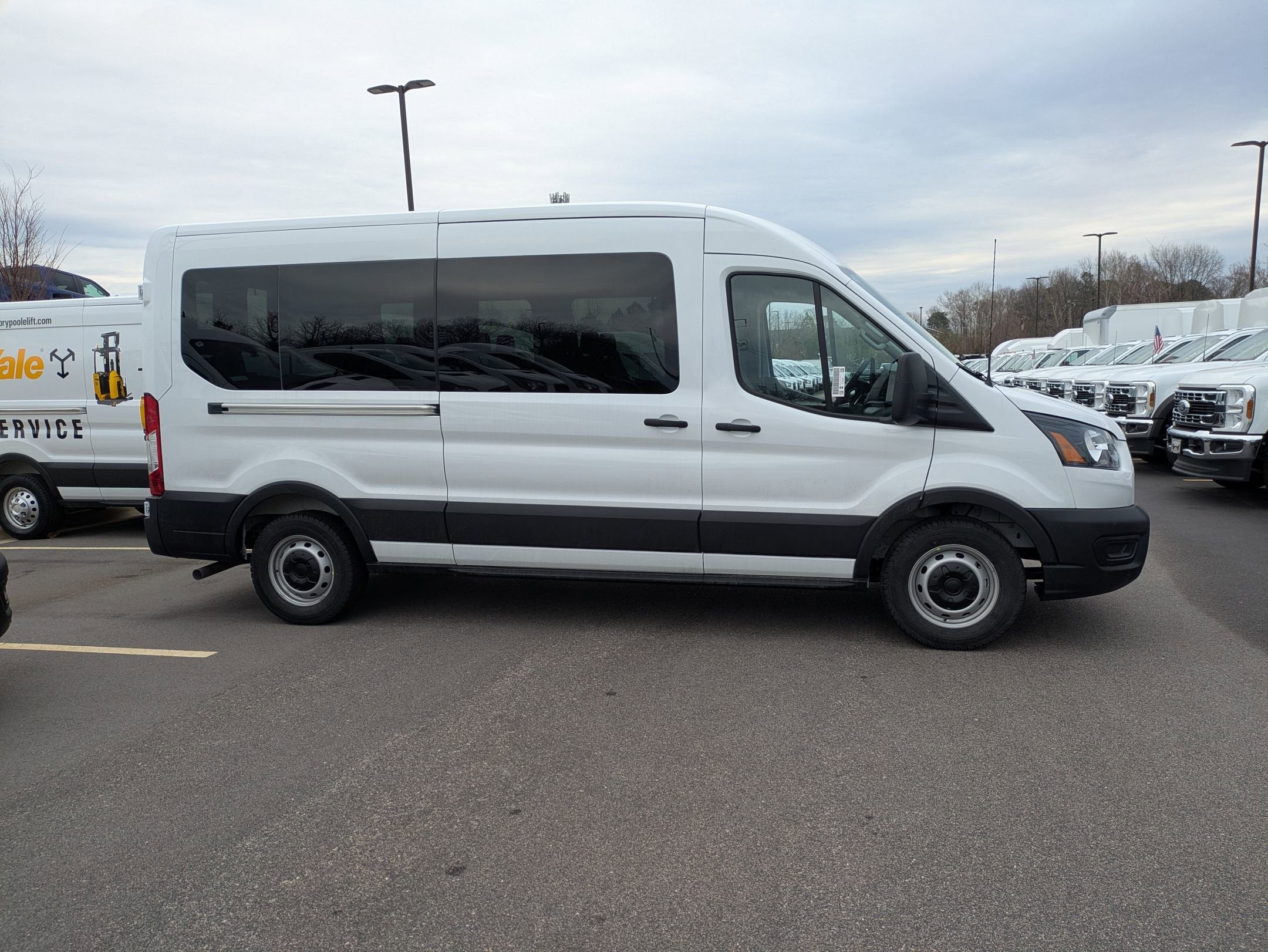 2026 Ford Transit Passenger Wagon XL