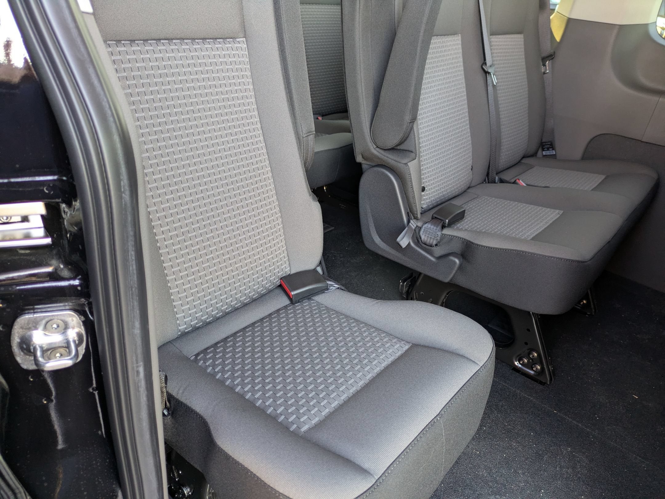 2027 Ford Transit Passenger Wagon XLT