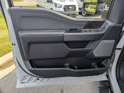 2026 Ford Super Duty F-450 DRW LARIAT