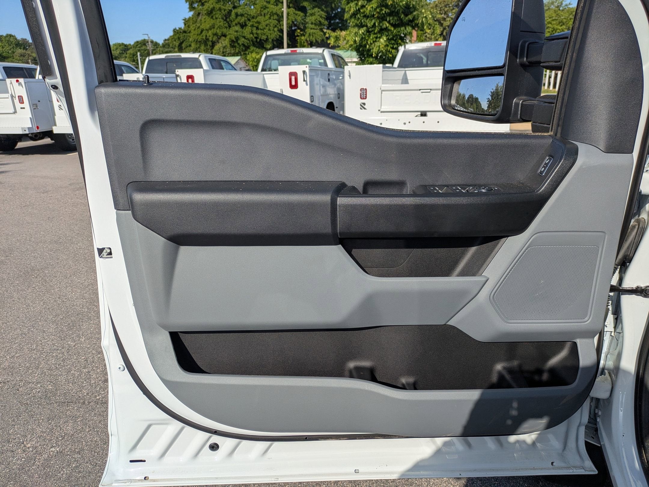 2026 Ford Super Duty F-550 DRW XL