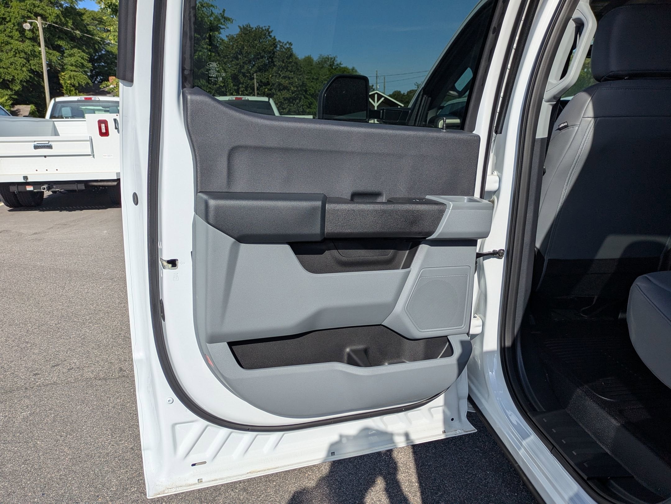 2026 Ford Super Duty F-550 DRW XL