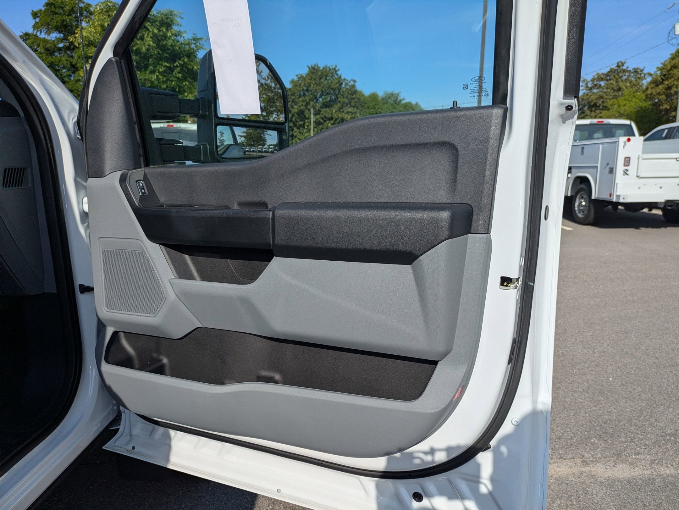 2026 Ford Super Duty F-550 DRW XL