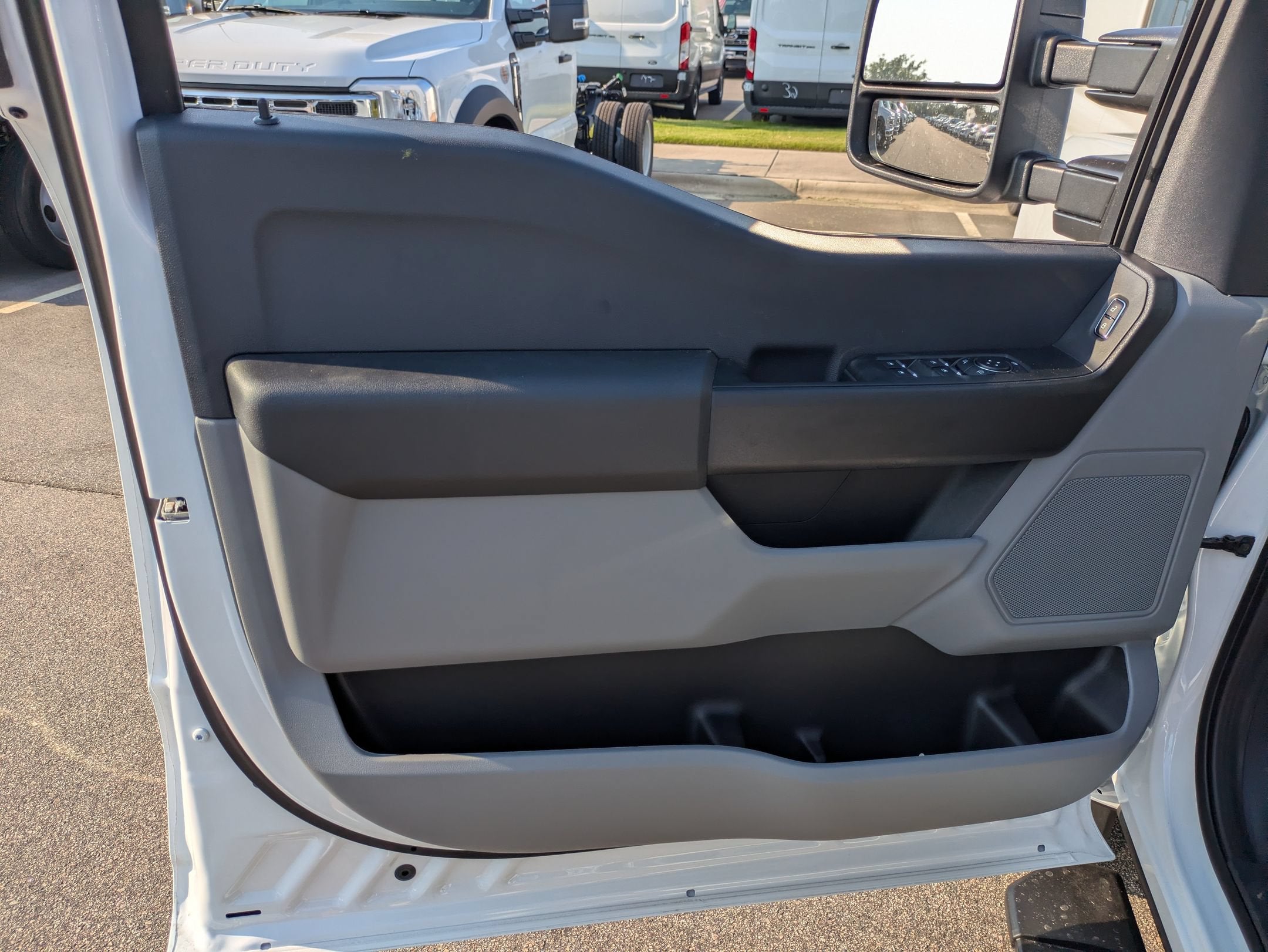 2026 Ford Super Duty F-550 DRW XL