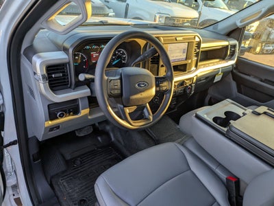 2025 Ford Super Duty F-550 DRW XL