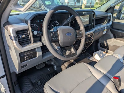 2026 Ford Super Duty F-550 DRW XL