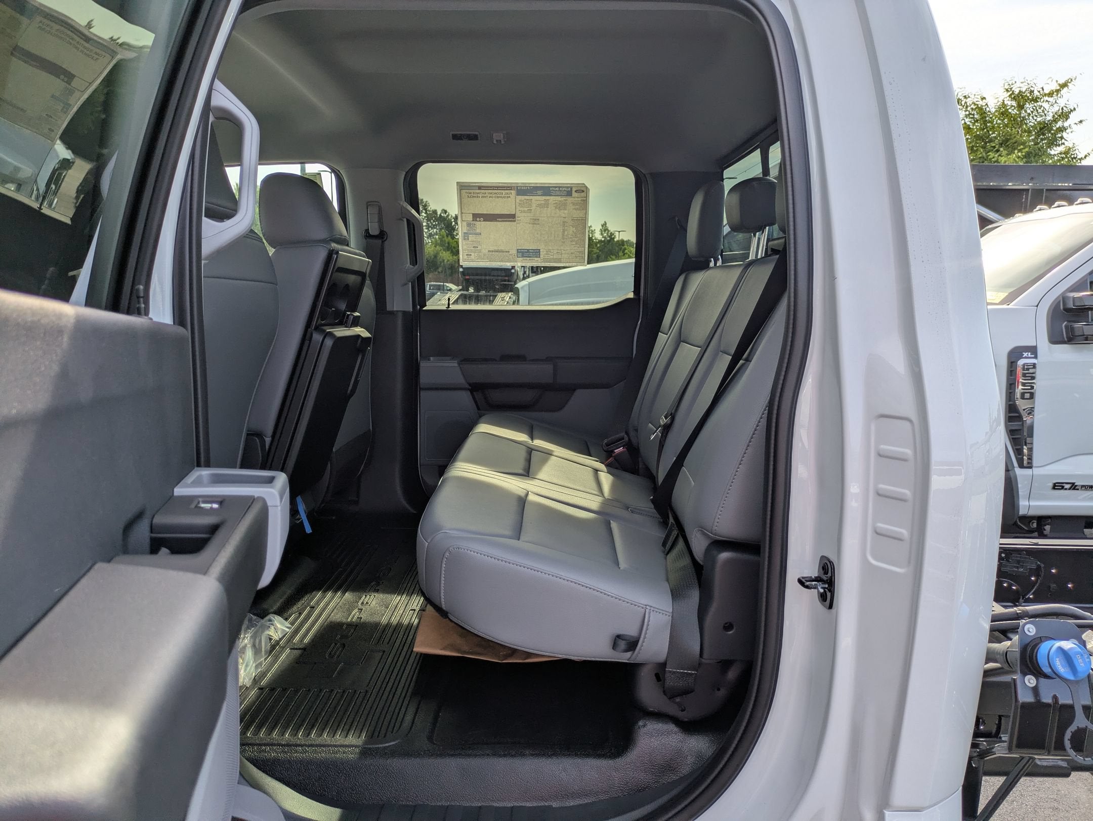 2026 Ford Super Duty F-550 DRW XL